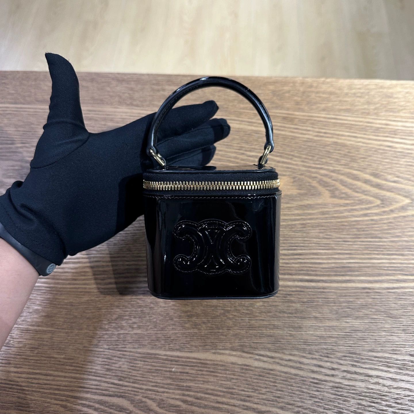 Celine Celine APR95 Patent Triomphe Mini Box Black Gold Size ONE SIZE - 1 Thumbnail
