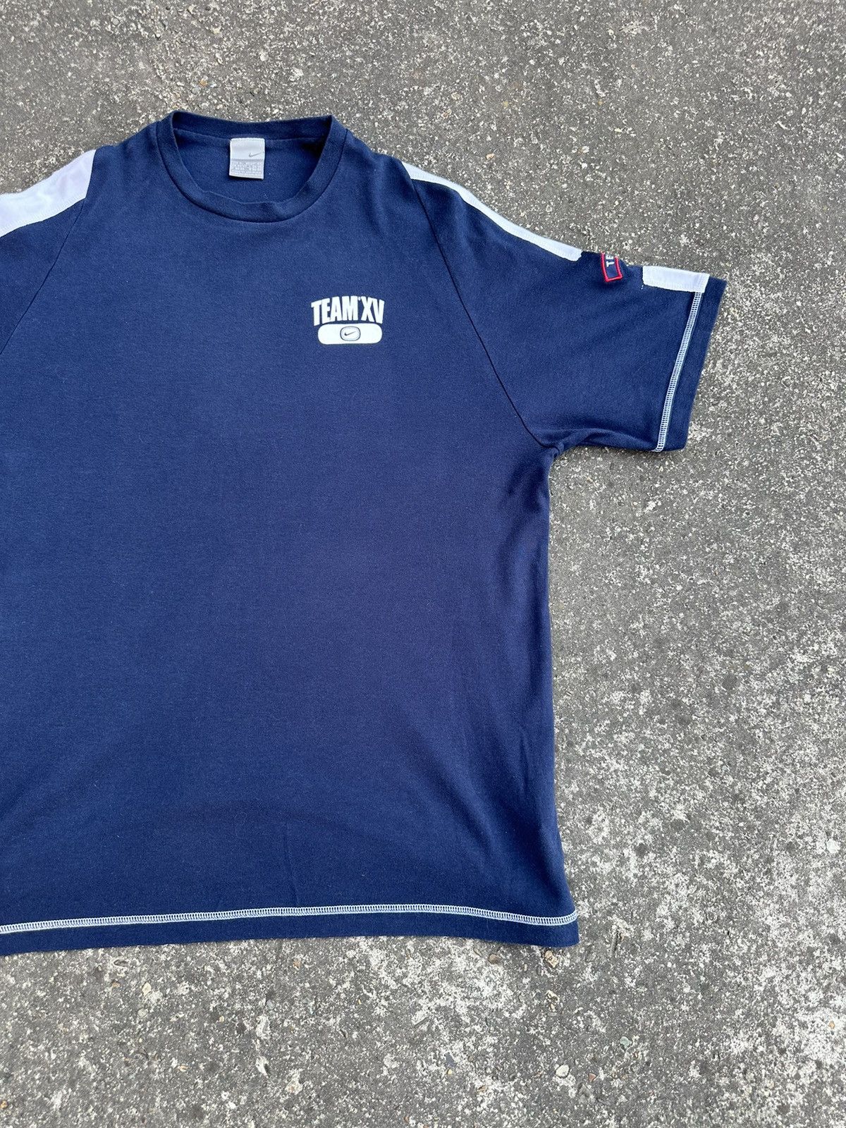 Nike Vintage Nike T-shirt Team Logo Size US XL / EU 56 / 4 - 4 Thumbnail