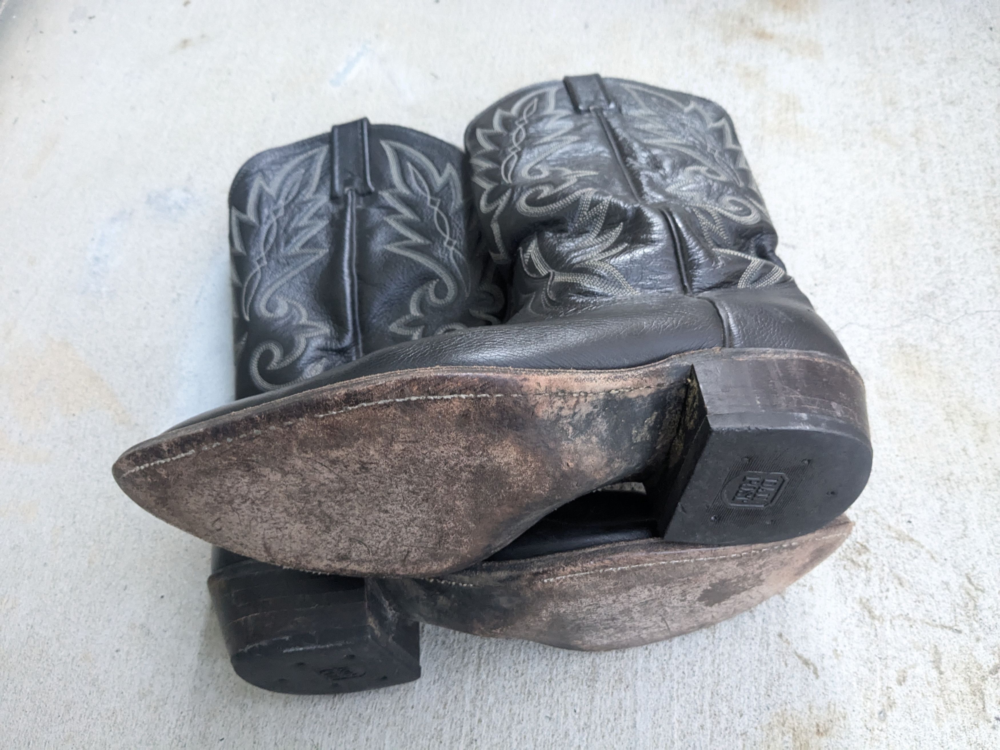 Dan Post Dan Post Cowboy Boots Black 9.5 D USA Leather Western Size US 9.5 / EU 42-43 - 13 Thumbnail