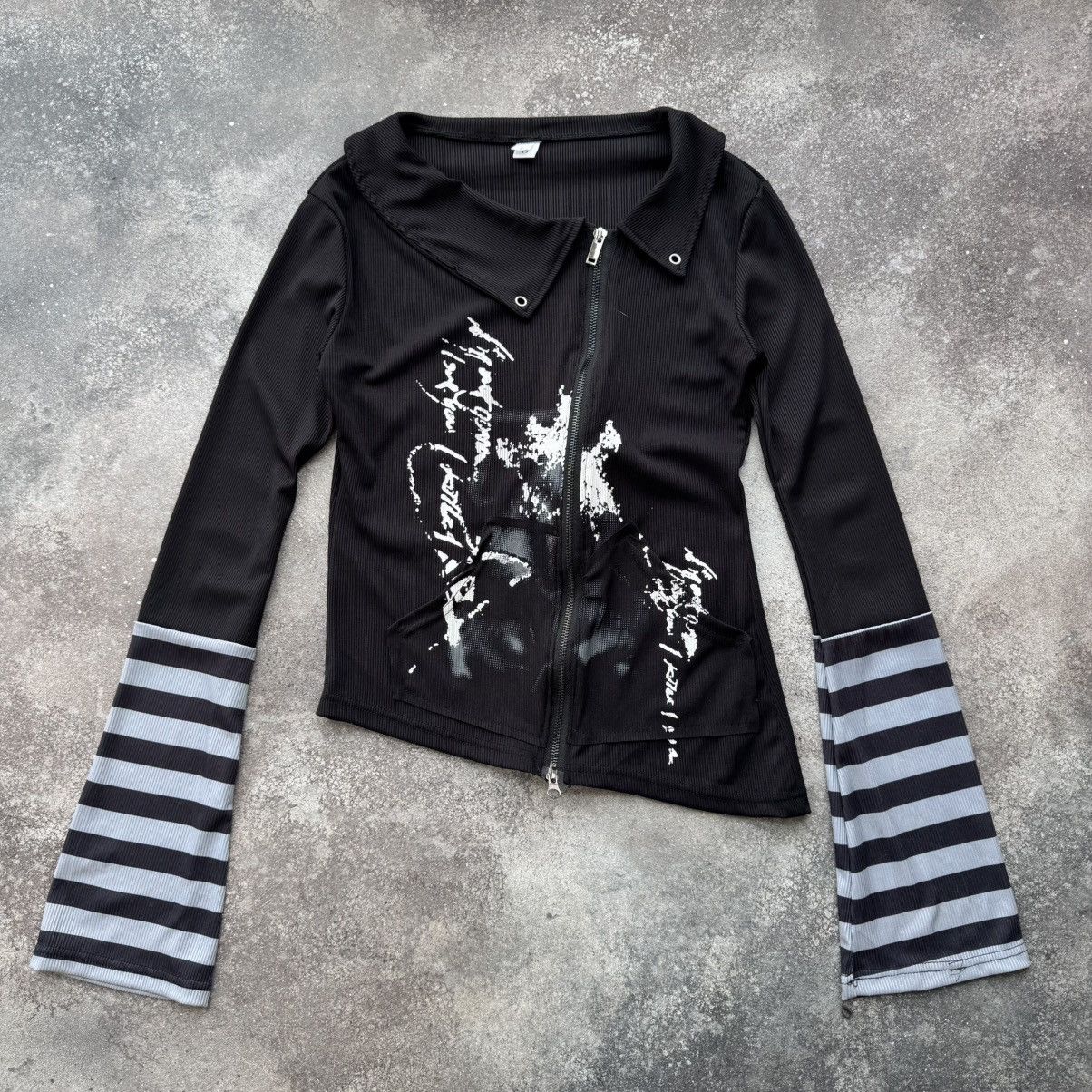 20471120 Y2K Gothic Asymmetric Jacket Size M / US 6-8 / IT 42-44 - 2 Thumbnail