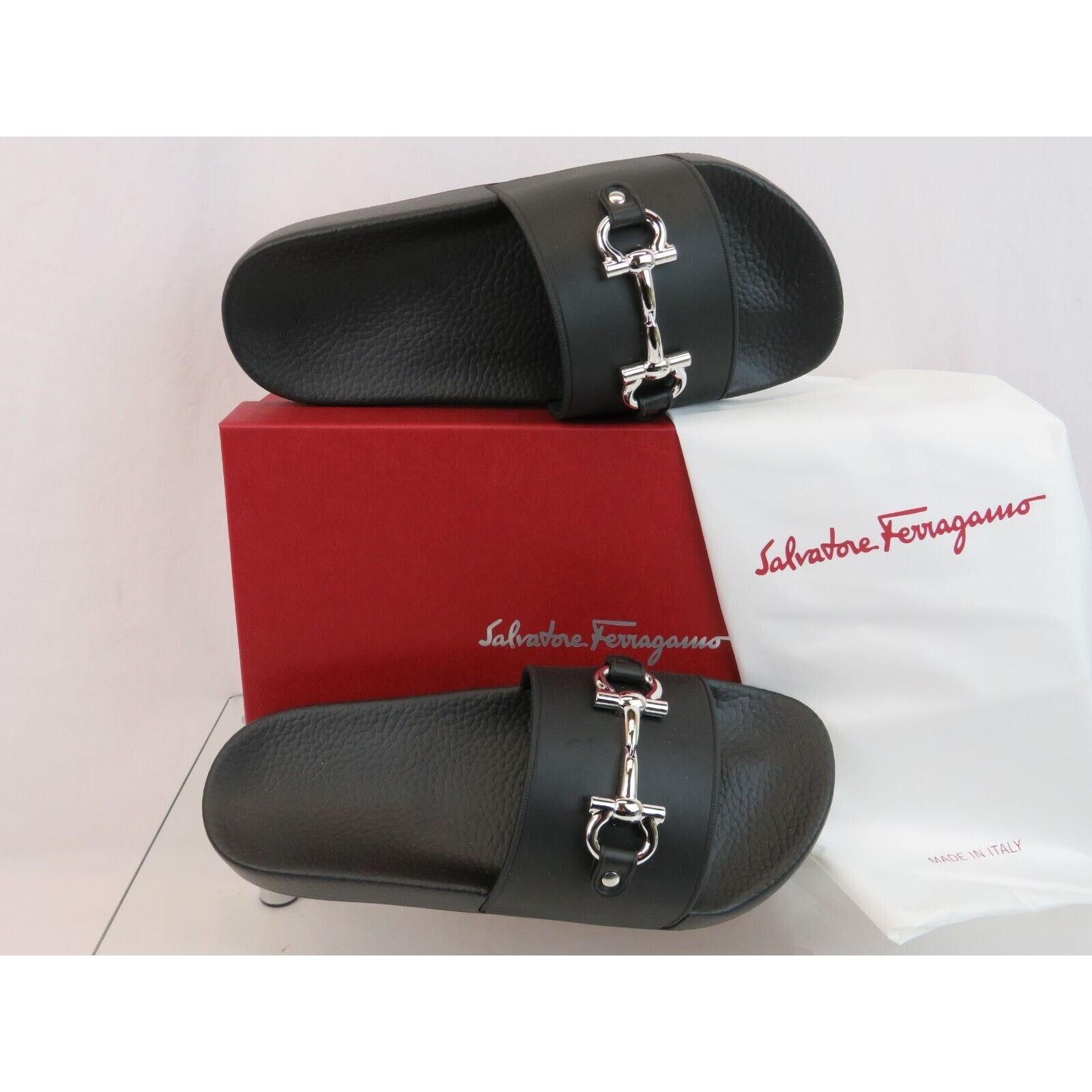 Salvatore Ferragamo FERRAGAMO GROOVY 11 BLACK RUBBER GANCINI LOGO SANDALS 9 M Size US 9 / IT 39 - 4 Thumbnail
