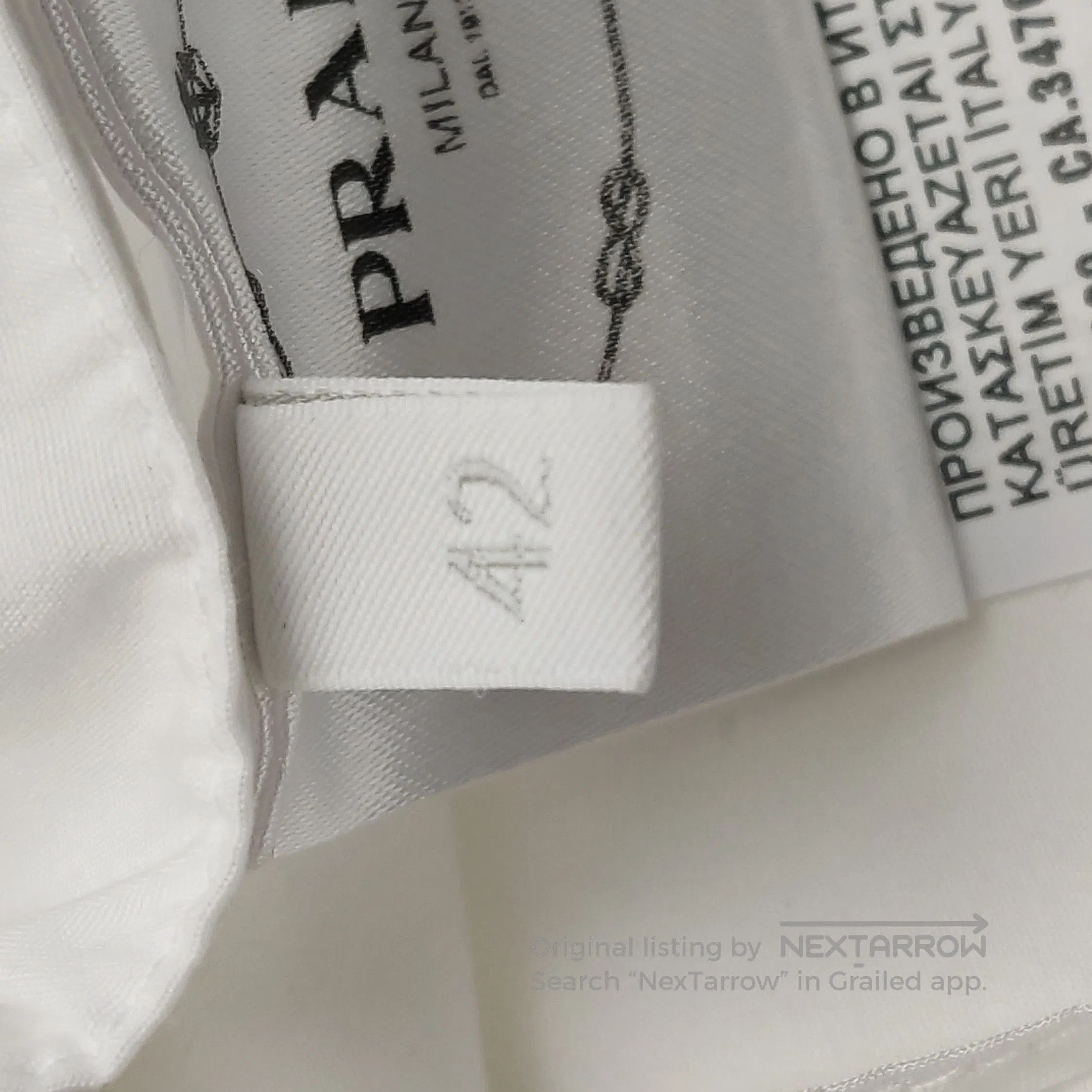 Prada Prada Polka Dot Cutout Logo Shorts in White . Size 41" - 6 Thumbnail
