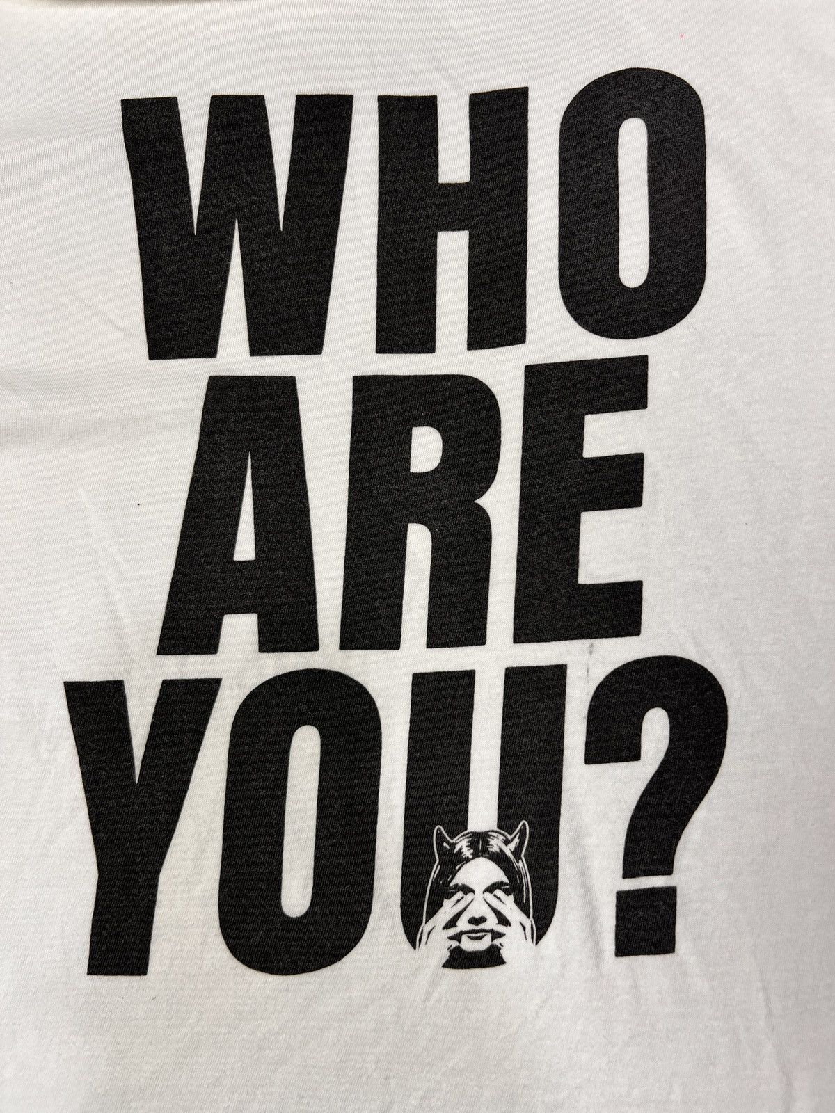 Hysteric Glamour Distressed Hysteric Glamour “Who Are You?” Tshirt Size US L / EU 52-54 / 3 - 3 Thumbnail