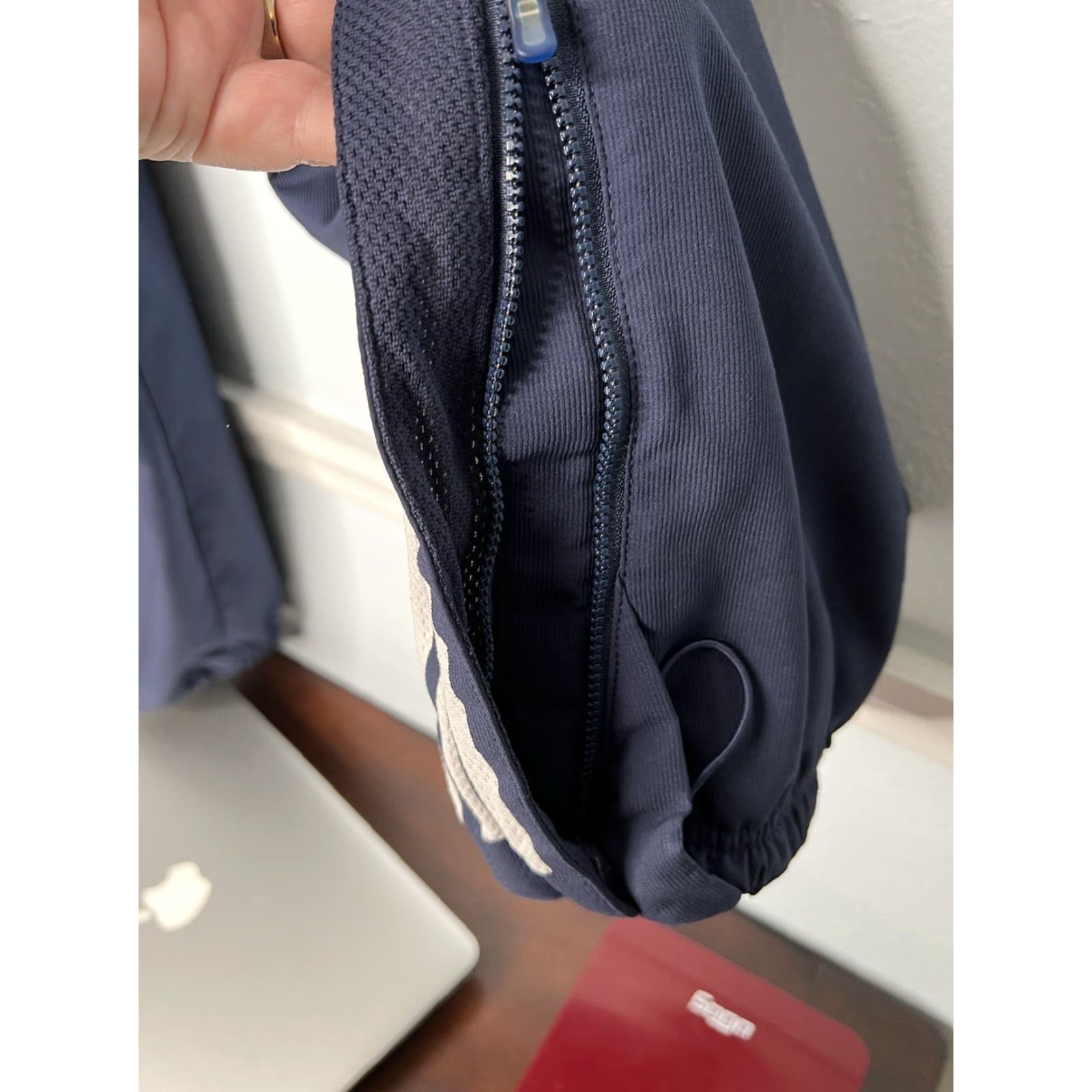 Adidas VINTAGE Adidas Pants Mens Large Blue Full Zip Side Windbreaker Y2K 3 Stripes 90s Athleisure Retro Straight Pockets Zip Pocket Track Pants Size US 33 - 6 Thumbnail
