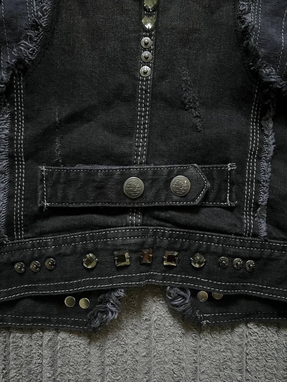 If Six Was Nine × Le Grande Bleu (L.G.B.) × Vintage Vintage Y2K Distressed Opium Owens Style Denim Vests Size US S / EU 44-46 / 1 - 8 Thumbnail