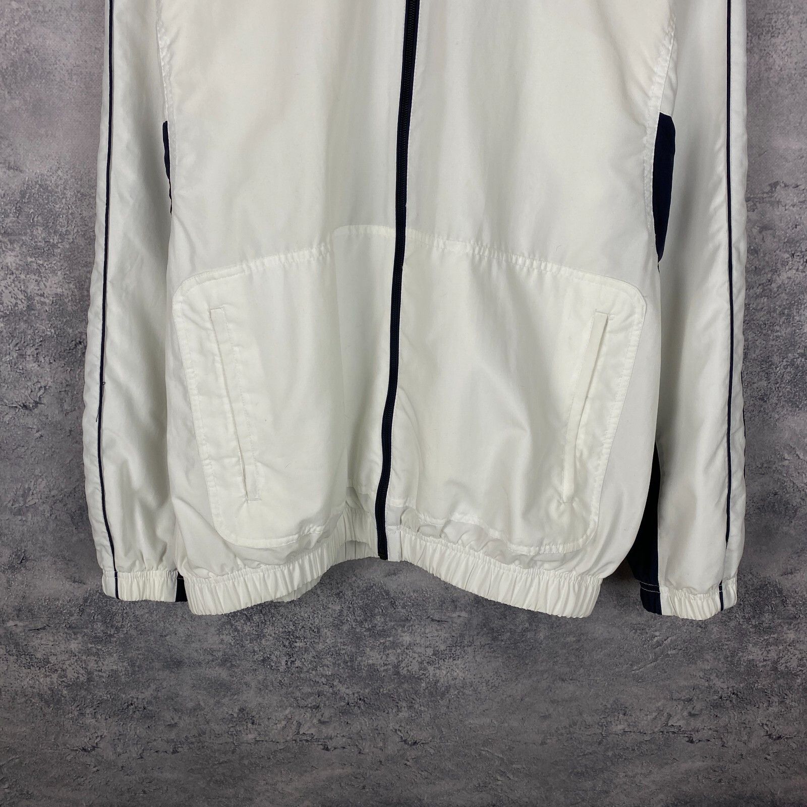 Nike Nike Vintage Track Jacket Men's Size L White Big Swoosh ` Size US L / EU 52-54 / 3 - 3 Thumbnail