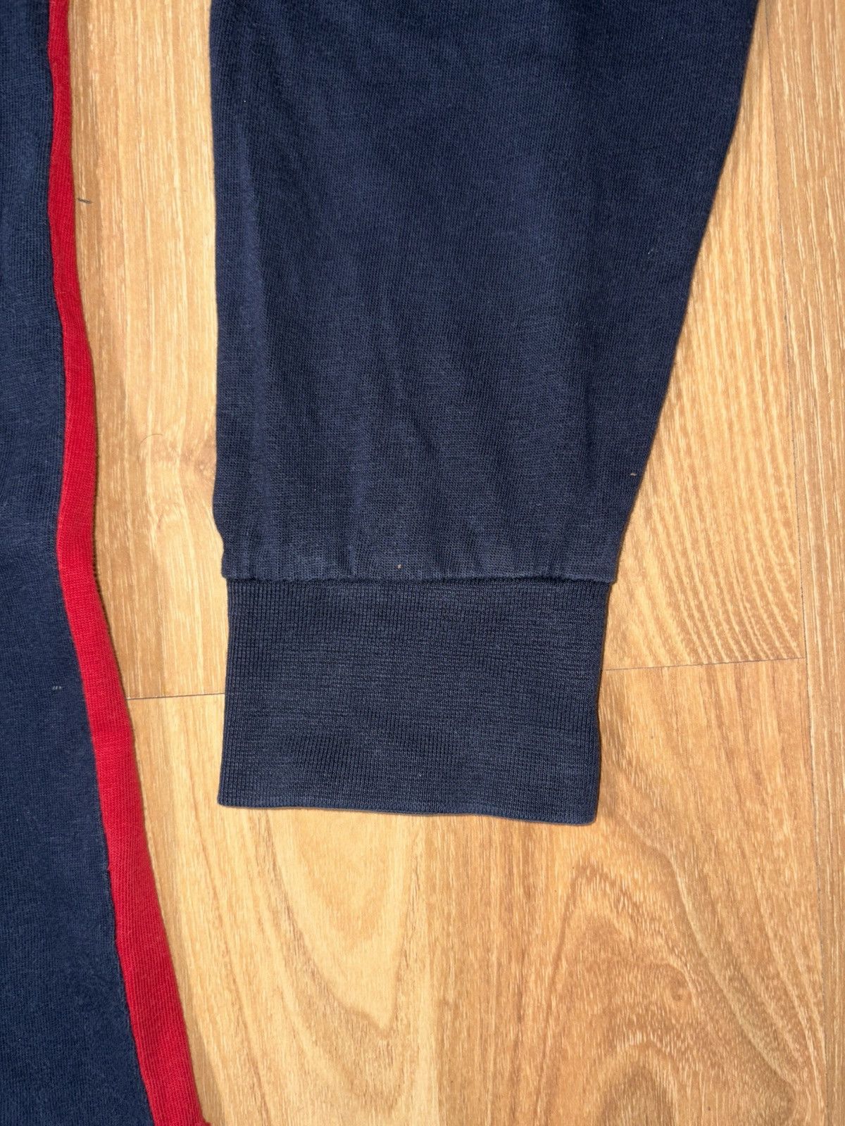 Tommy Hilfiger Vintage Tommy Hilfiger Diagonal Split Rugby Shirt H85 Patch Size US L / EU 52-54 / 3 - 4 Thumbnail