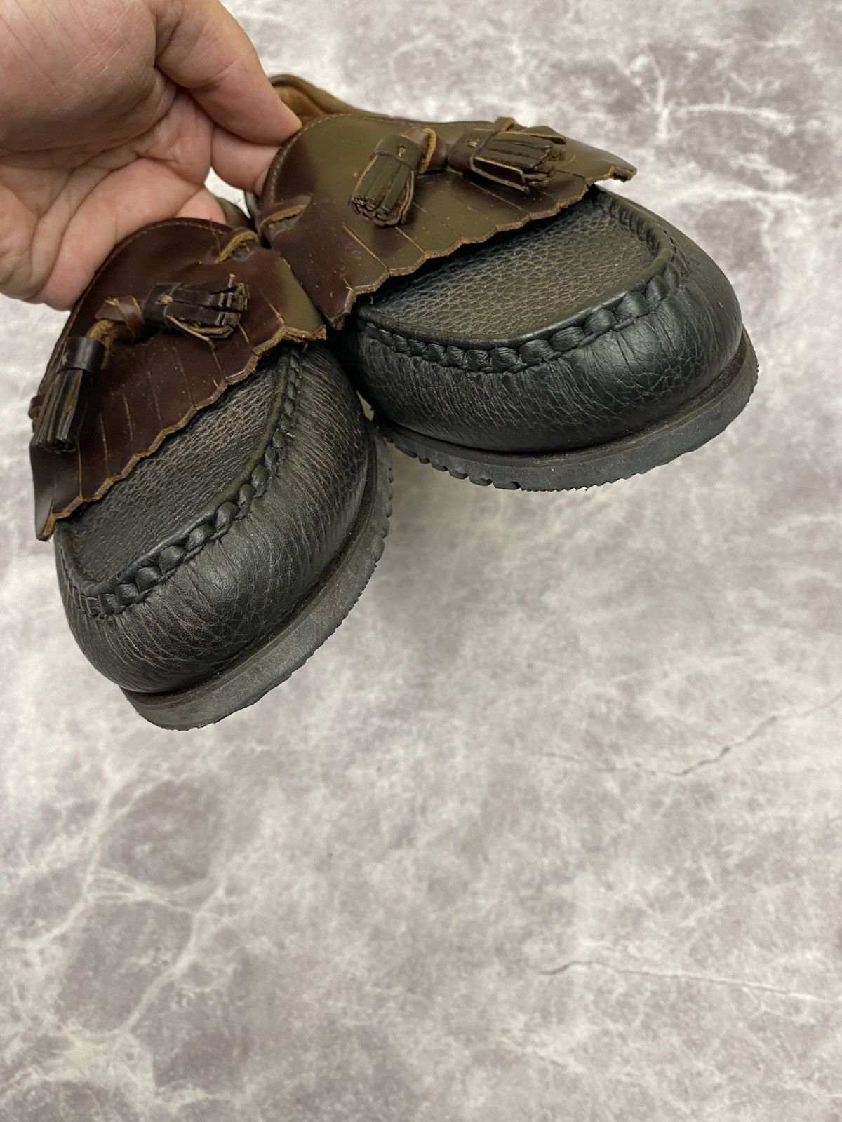Allen Edmonds Allen Edmonds Nashua Tassel Kiltie Black/Brown Loafers Sz:11 Size US 11 / EU 44 - 7 Thumbnail