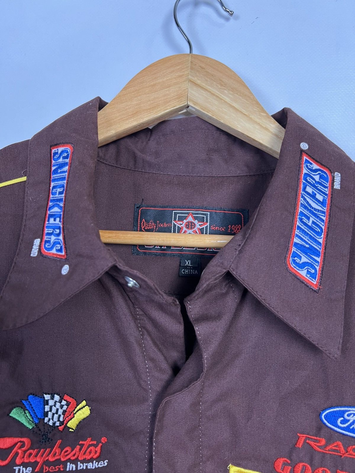 JH Design Vintage JH Design Snickers Moto Y2K brown Travis shirt Size US XL / EU 56 / 4 - 4 Thumbnail