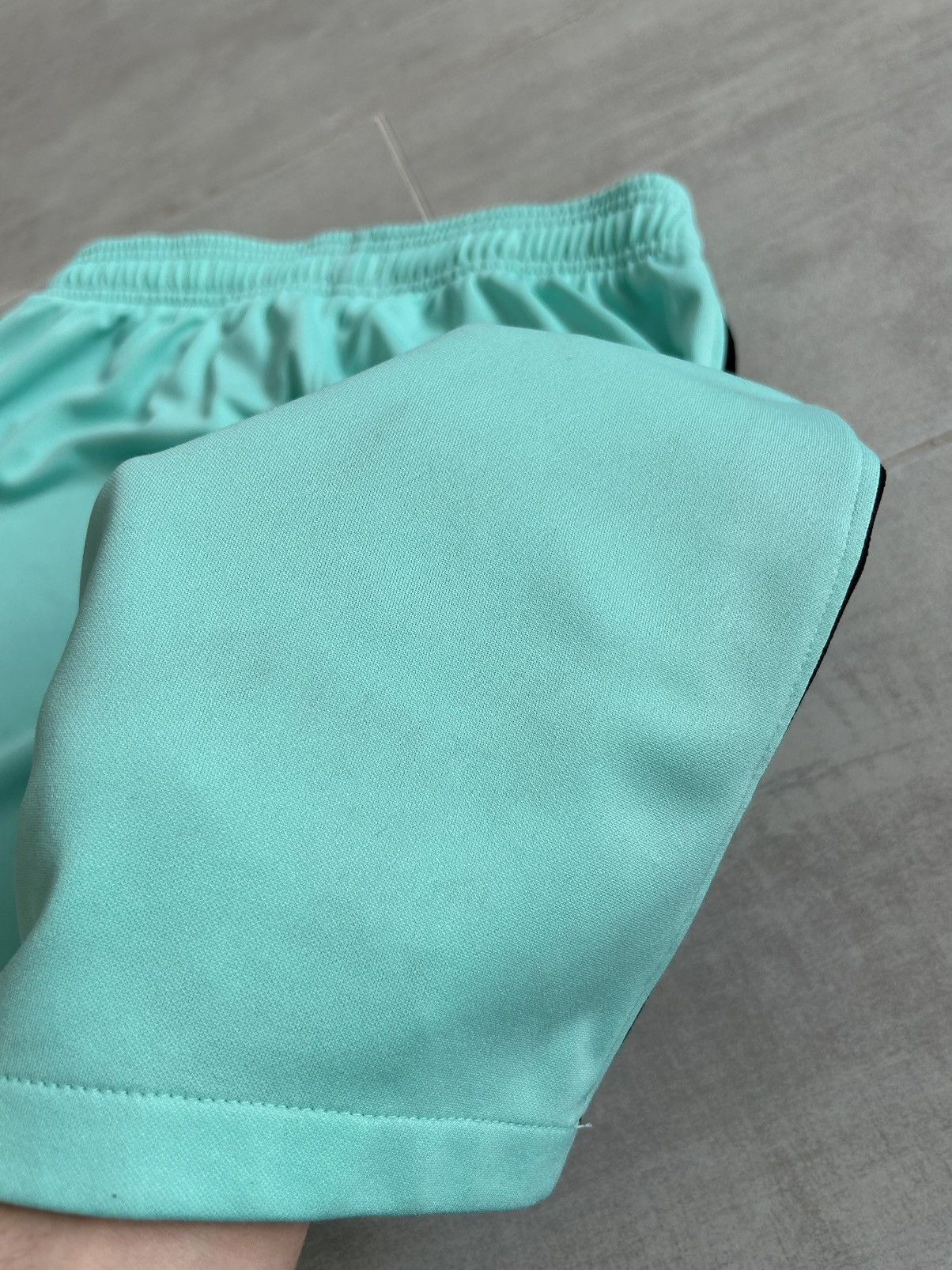 Nike Nike Liverpool 2020/21 Away FOOTBALL SHORTS SOCCER SHORTS Size US 30 / EU 46 - 10 Thumbnail