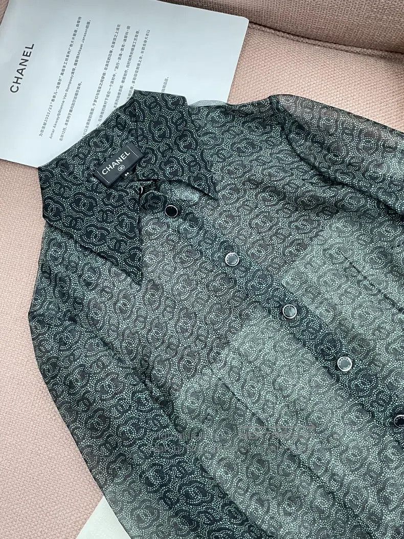 Chanel Chanel Dark green full logo full C silk shirt long sleeves Size XXS / US 00 / IT 34 - 2 Thumbnail