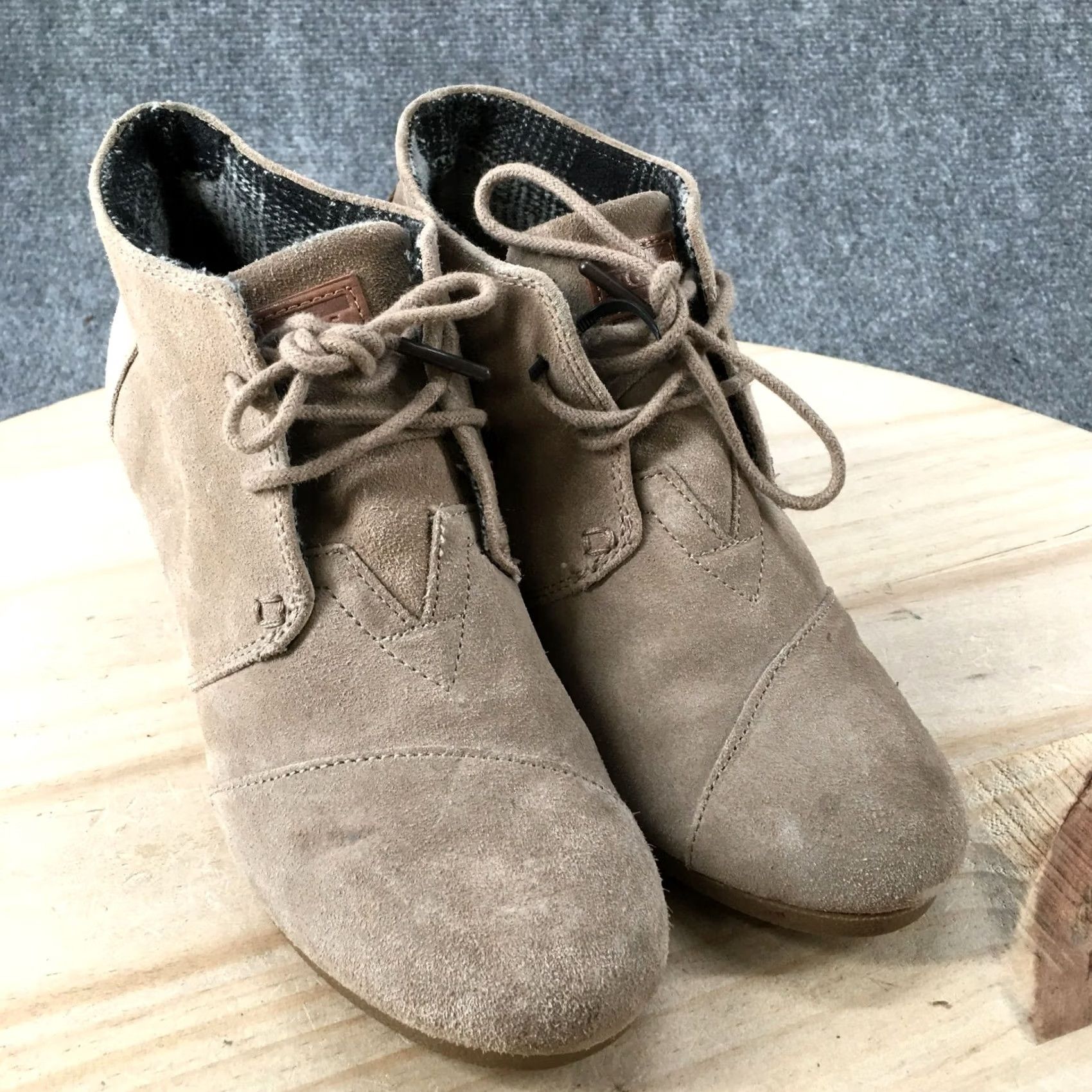 Toms TOMS Boots Womens 7.5 Desert Ankle Booties Beige Suede Lace Up Wedge Round Toe - Boot Size US 8 / IT 38 - 3 Thumbnail