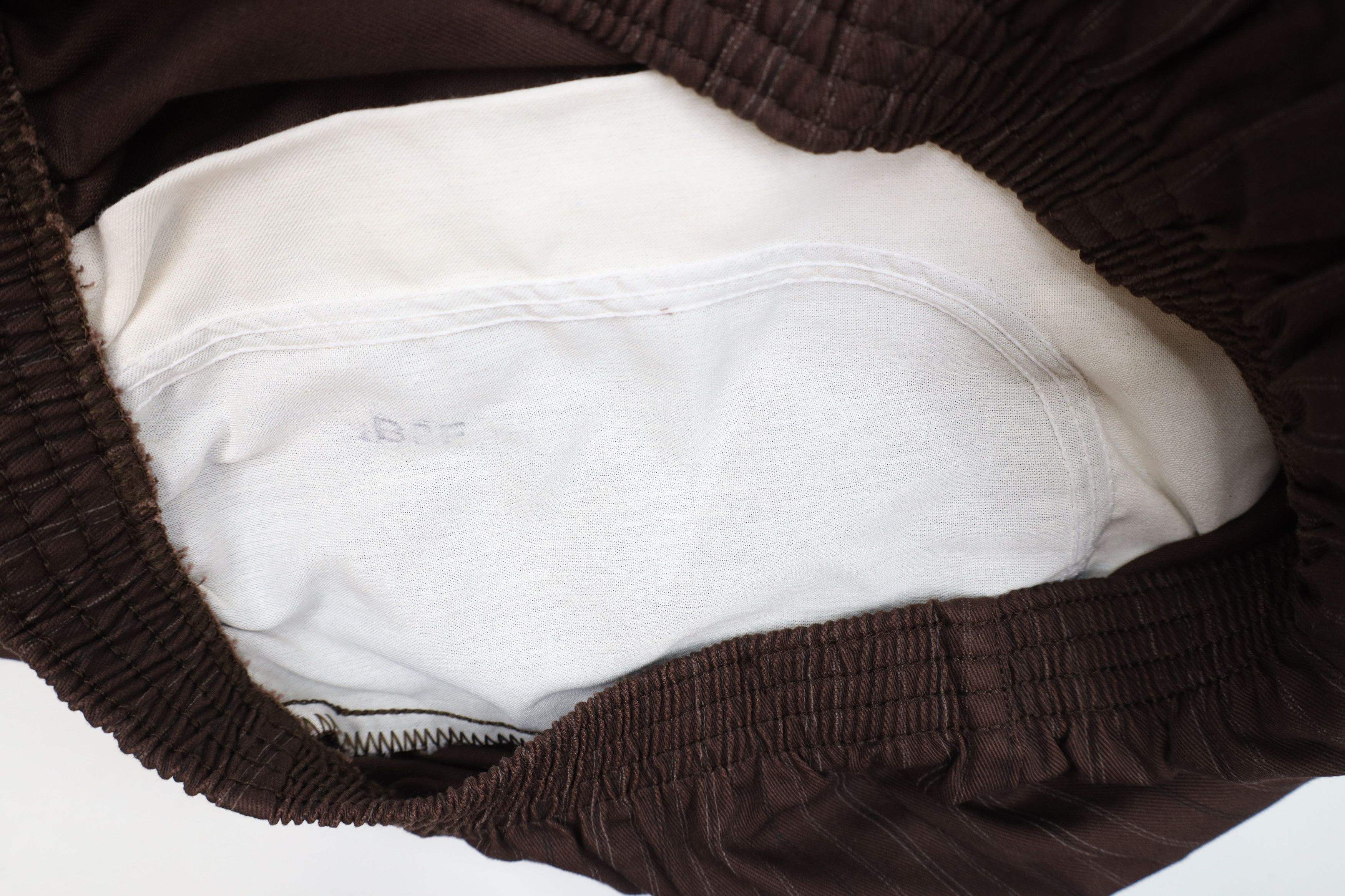 Vintage Vintage 90s Streetwear Tapered Leg Pants Brown Cotton Size 40" / US 18 - 10 Thumbnail