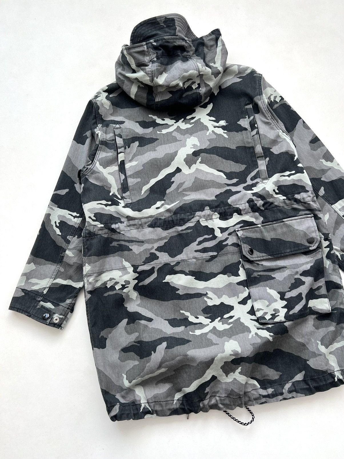 Armani × Armani Exchange × Emporio Armani Armani Exchange F/W18 Arctic Camo Military Multipocket Parka Size US M / EU 48-50 / 2 - 16 Thumbnail
