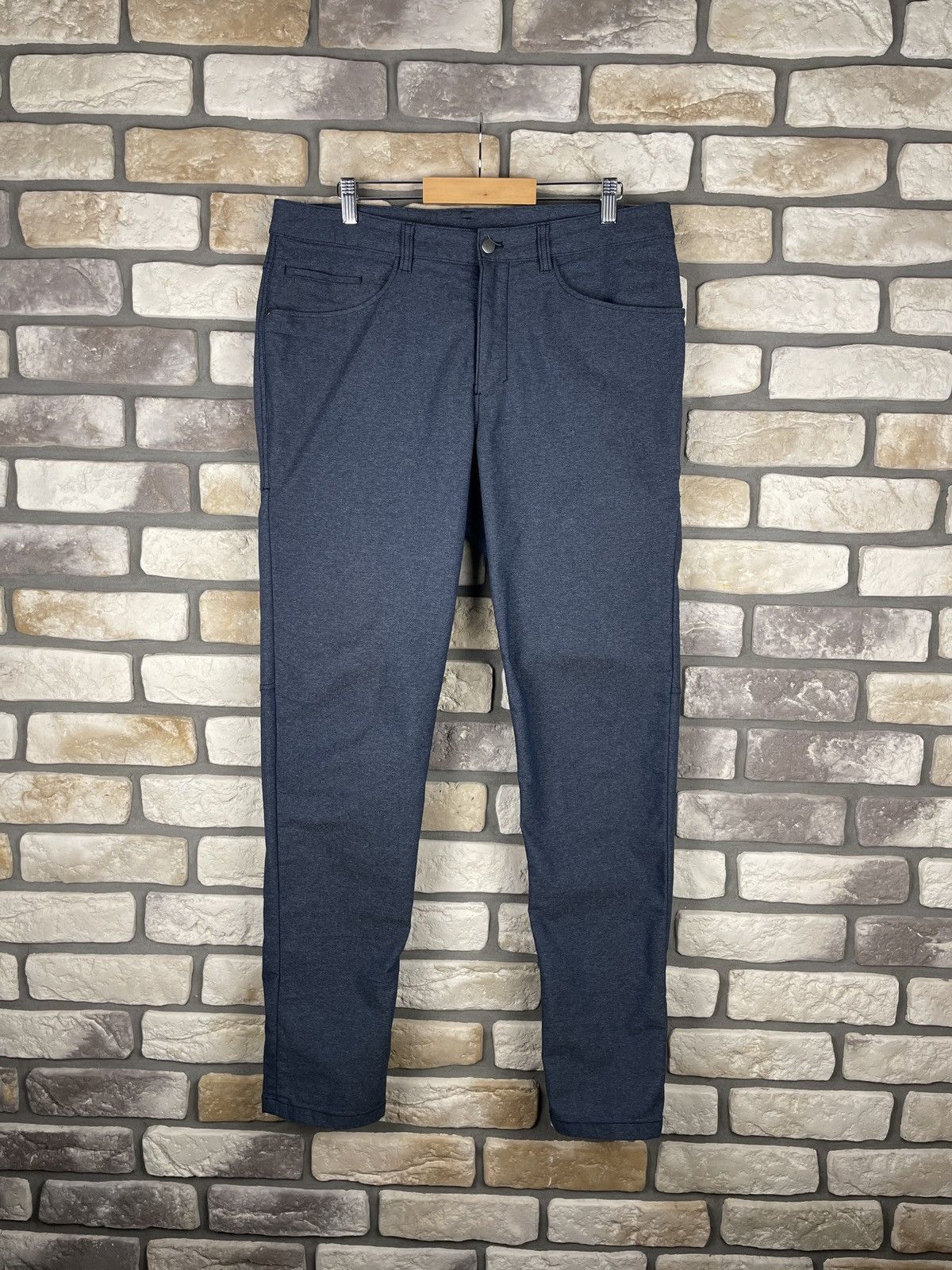 Lululemon Lululemon pants short Size US 34 / EU 50 - 1 Thumbnail