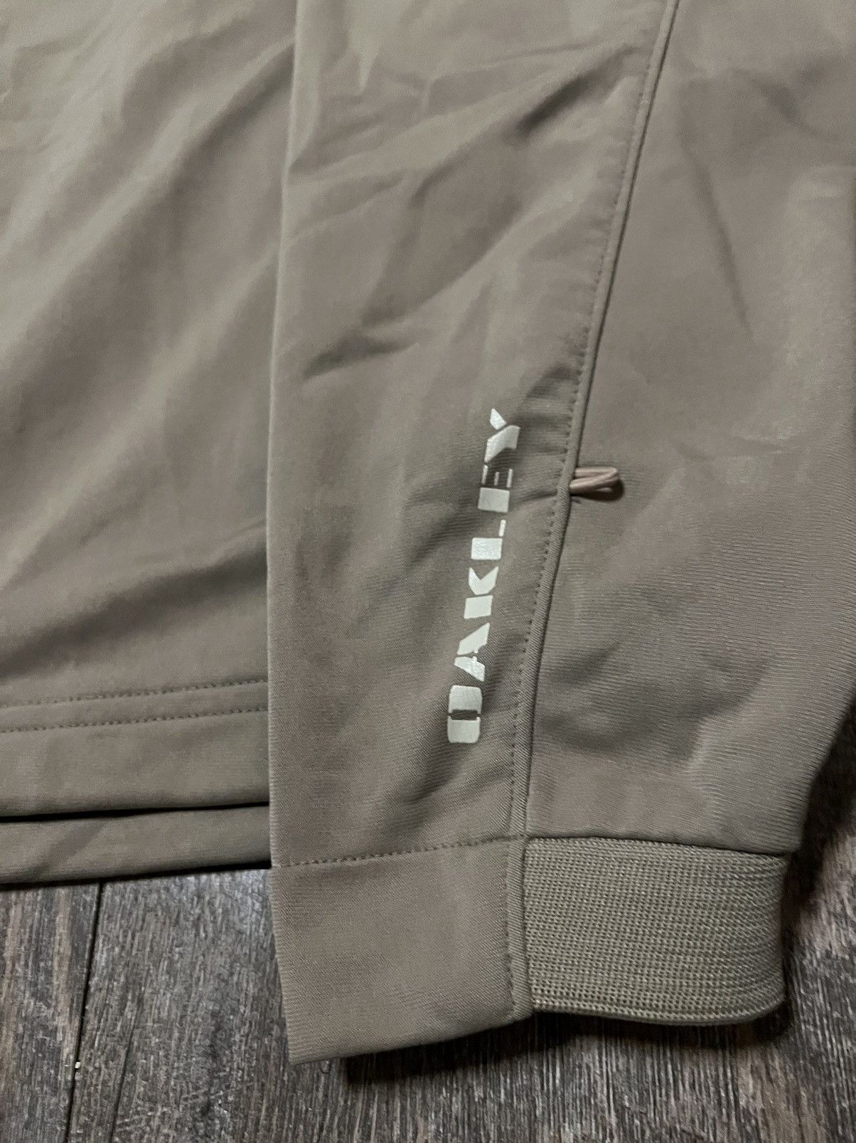 Oakley × Vintage Vintage Oakley Track Jacket Size Large Size US L / EU 52-54 / 3 - 4 Thumbnail