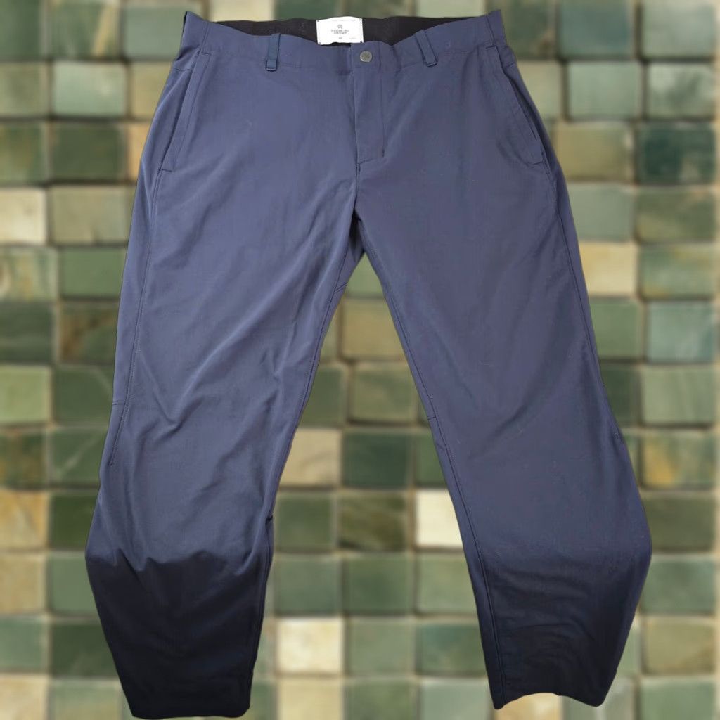 Reigning Champ Reigning Champ Coach's Navy Chino Pants Mens 34x30 Slim Tapered Casual Travel Workwear Utility Zip Pocket Button Front Logo Size US 34 / EU 50 - 1 Thumbnail