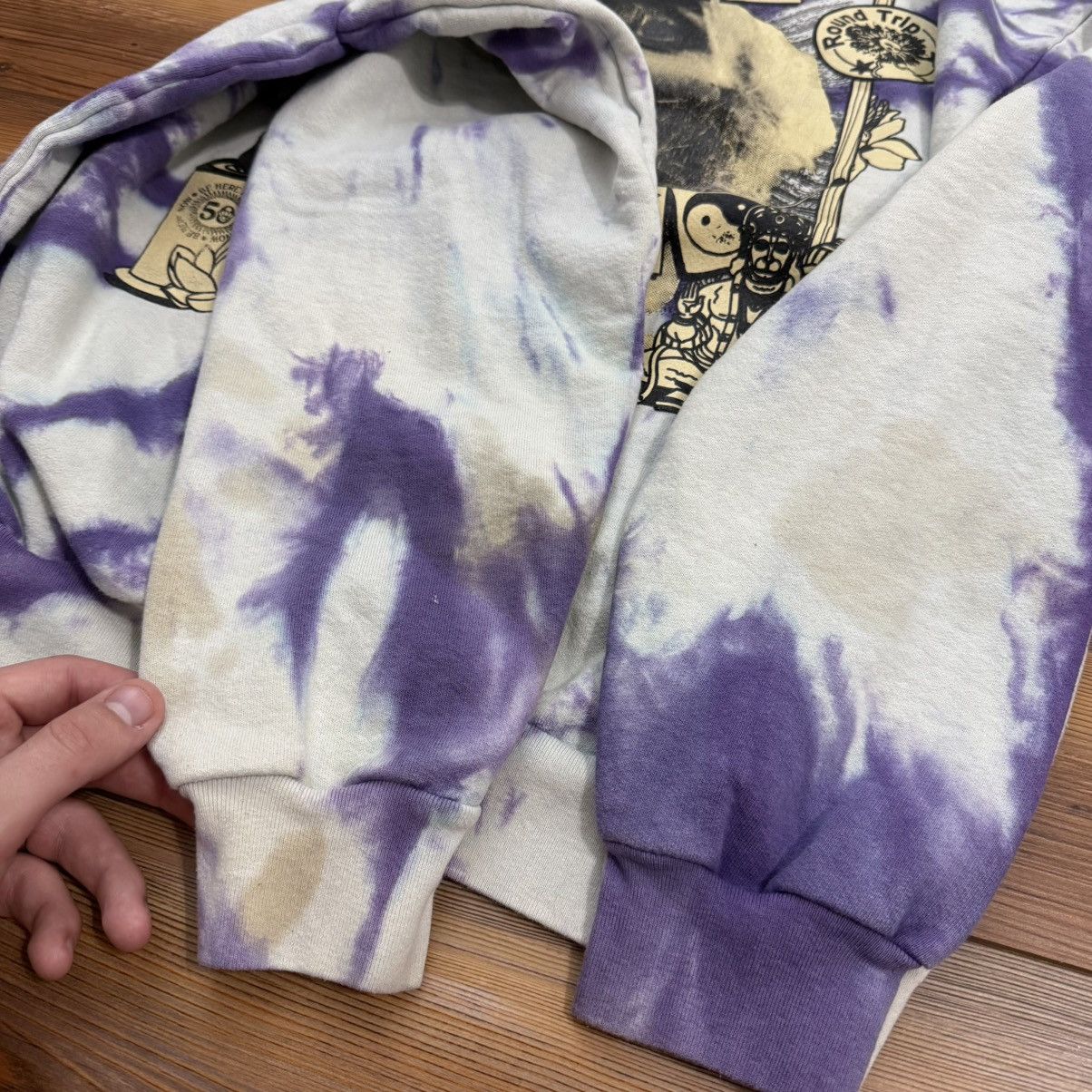Online Ceramics Online Ceramics Ram Dass 50 Years Here Now Tie Dye Crewneck Size US L / EU 52-54 / 3 - 3 Thumbnail