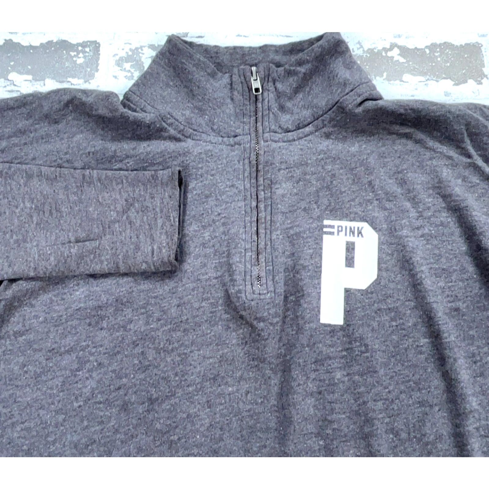 Victoria's Secret Victoria's Secret Sweatshirt Women Small Gray White Pullover Zip Hooded All Seasons Pockets Logo Size S / US 4 / IT 40 - 2 Thumbnail