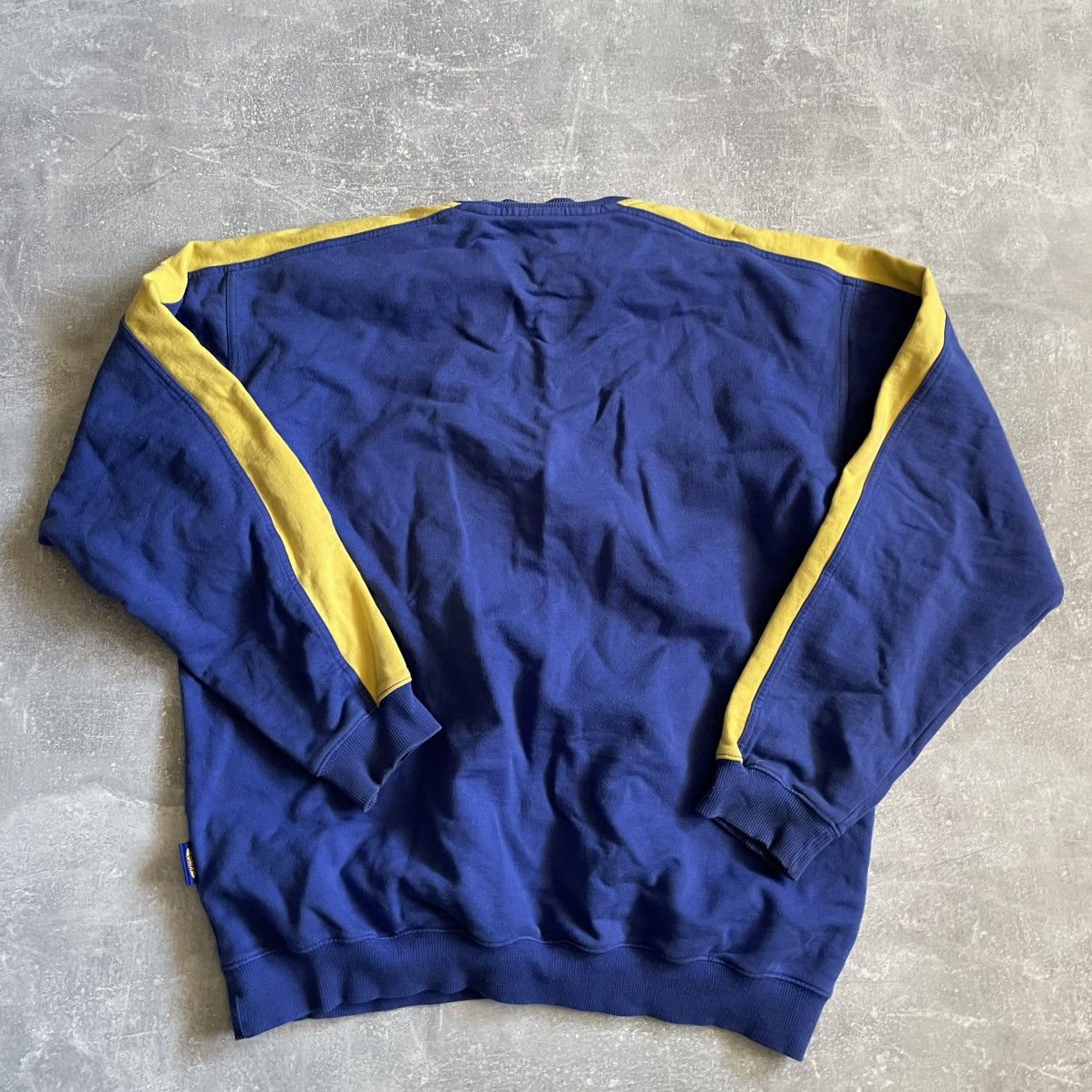 Puma Vintage Puma King Ukraine Soccer Sweatshirt Football jersey Size US M / EU 48-50 / 2 - 3 Thumbnail