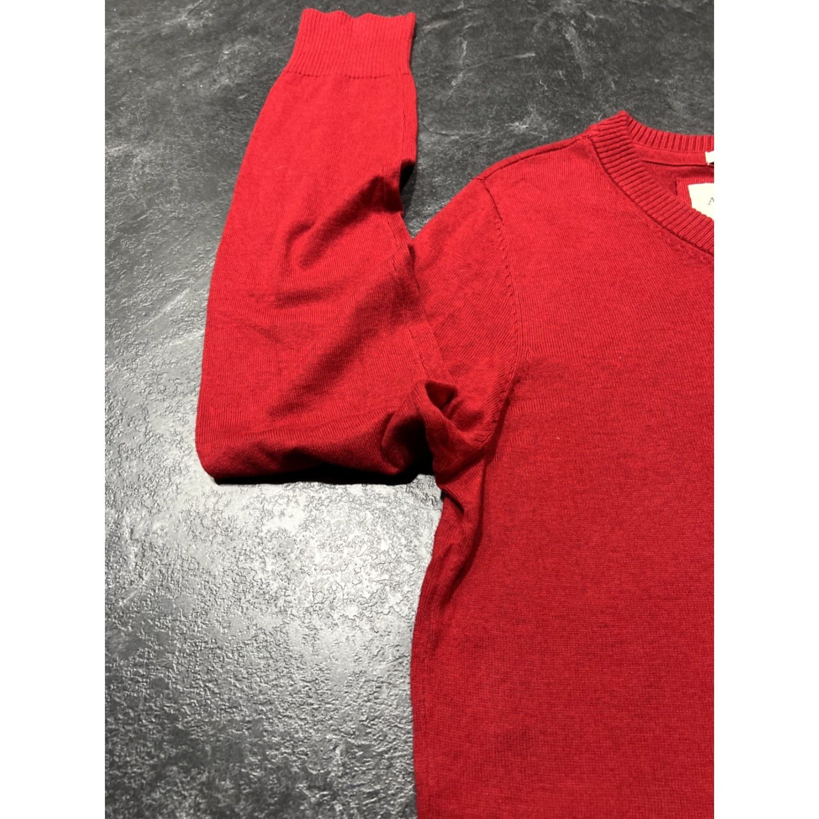 Abercrombie & Fitch Abercrombie & Fitch Sweater Men’s Medium M Muscle Red V-neck Size US M / EU 48-50 / 2 - 5 Thumbnail