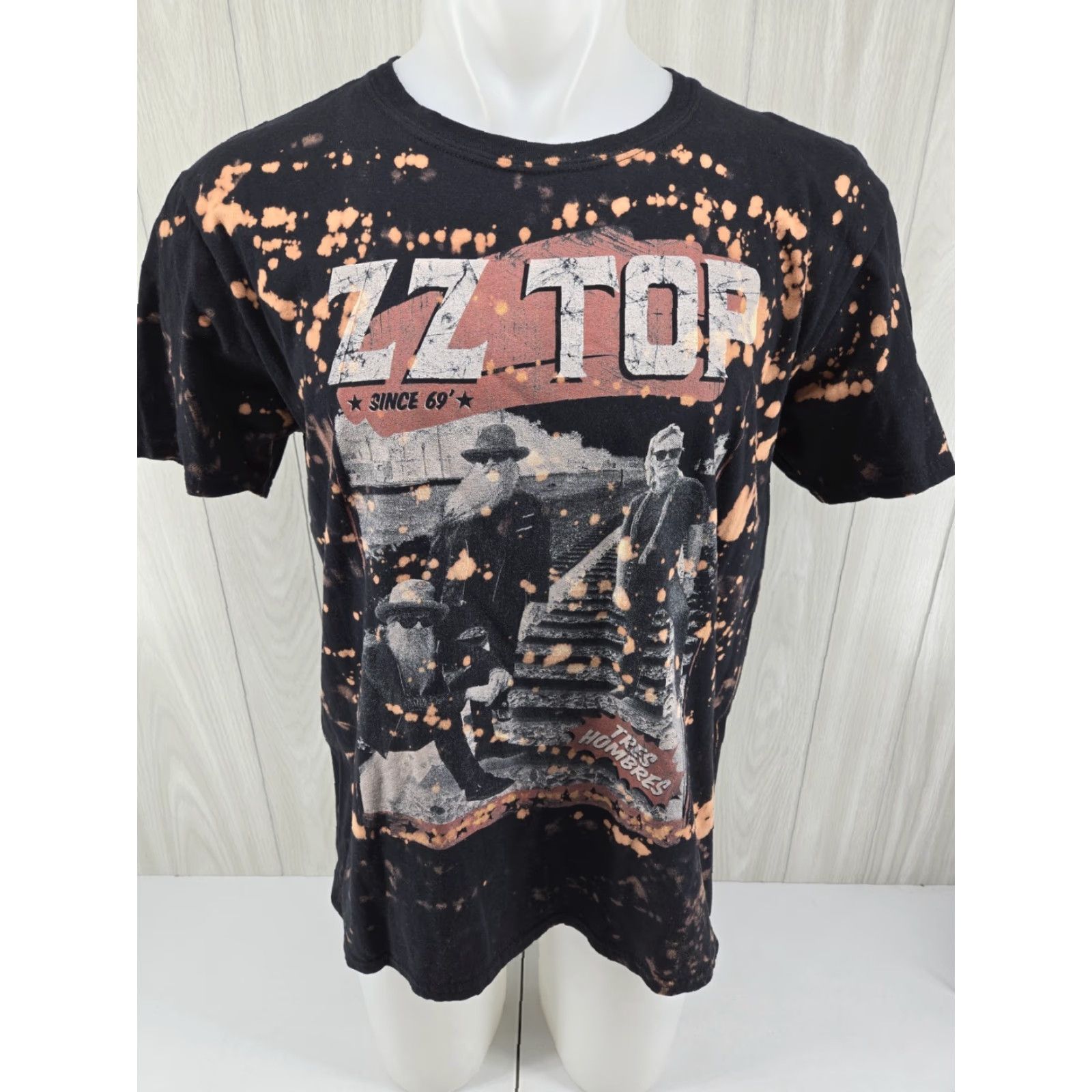 Gildan HOLE ZZ Top Men's T-shirt Size Large Tres Hombres Album Cover Black Graphic Size US L / EU 52-54 / 3 - 2 Thumbnail