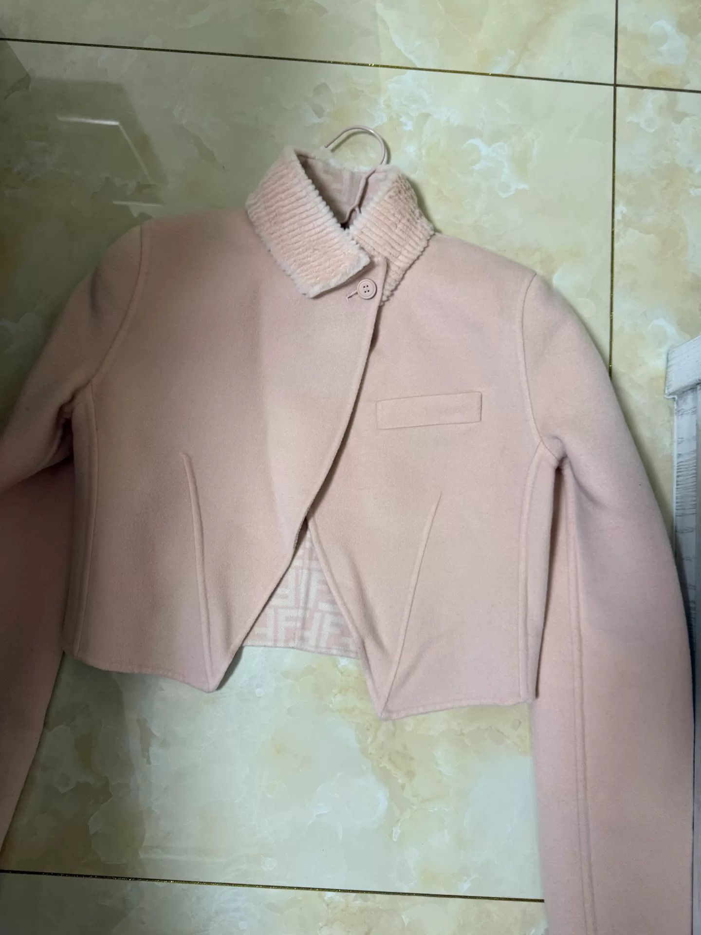 Fendi fendi pink long sleeve jacket for women Size US M / EU 48-50 / 2 - 1 Thumbnail