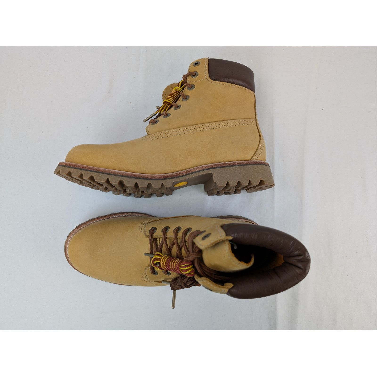 Timberland o1rshd1 Luxe Mid Lace Waterproof Boots in Wheat Nubuck Size US 10 / EU 43 - 1 Thumbnail