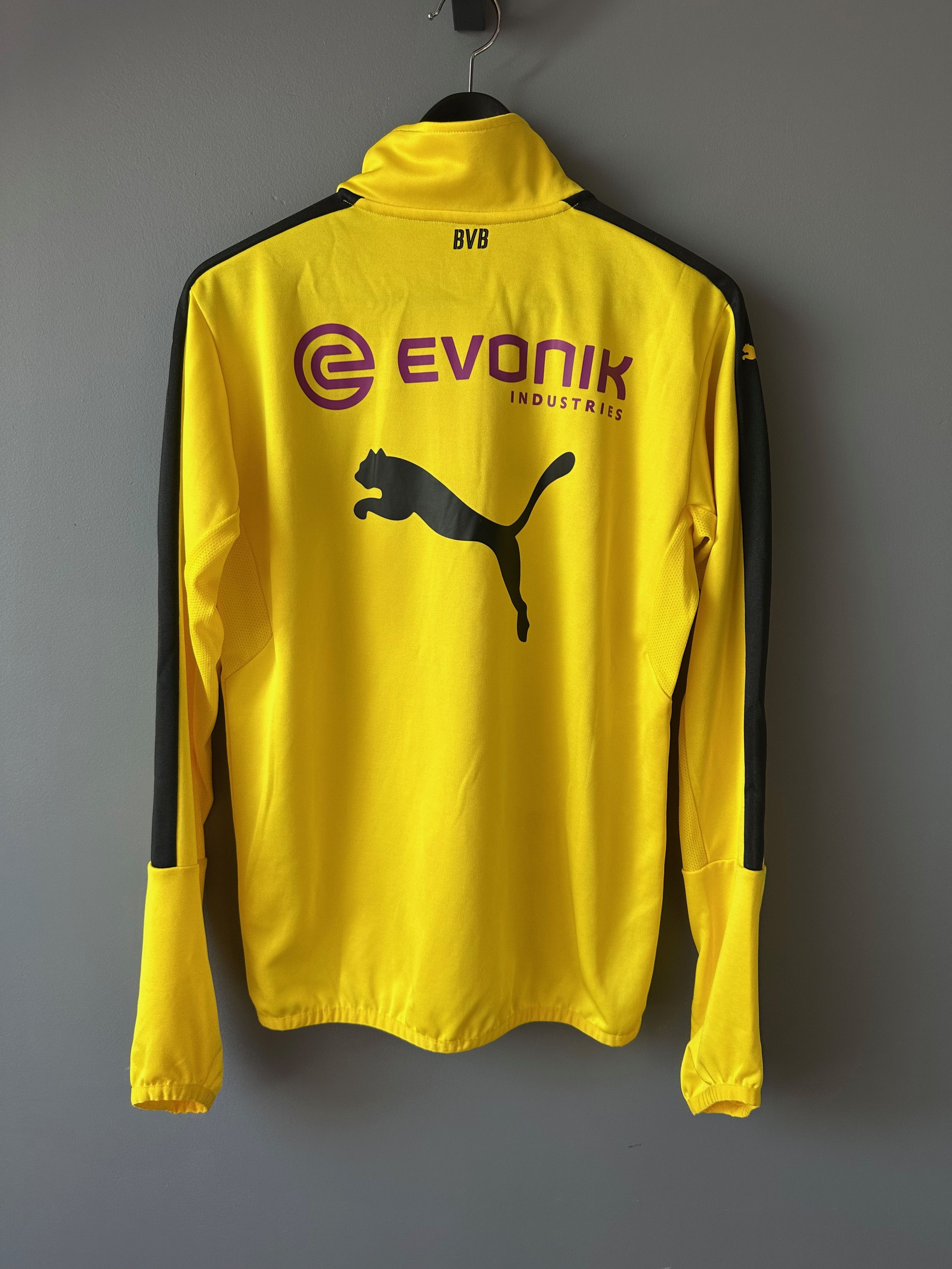 Puma 2016 Puma BORUSSIA DORTMUND BVB TRAINING FOOTBALL SOCCER Size US S / EU 44-46 / 1 - 8 Thumbnail