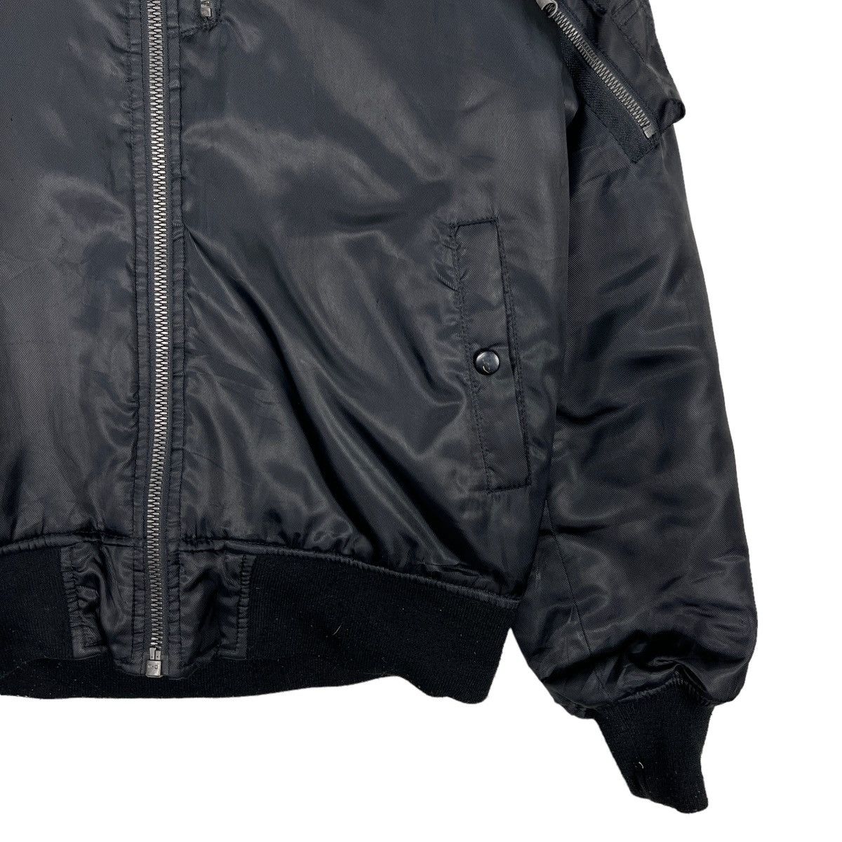 Japanese Brand 🔥 RIOT RIOT EVENRIVER BLACK BOMBER JACKET Size US L / EU 52-54 / 3 - 5 Thumbnail
