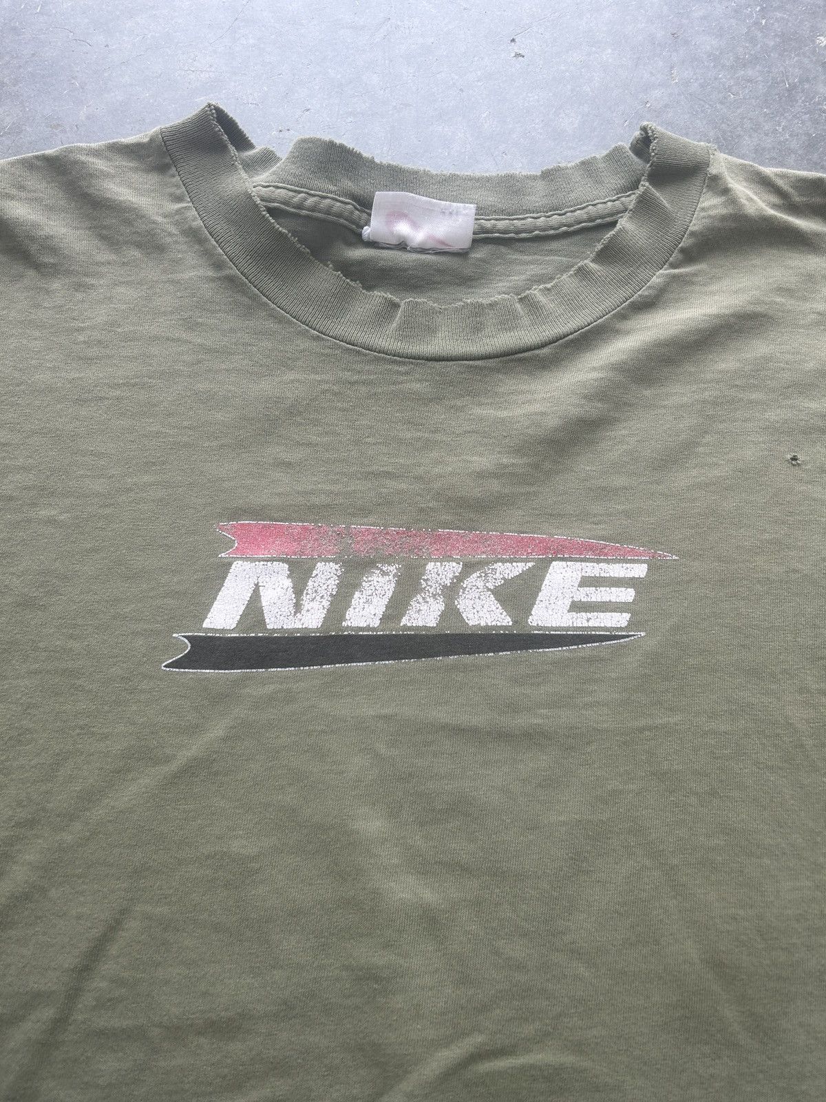 Nike × Vintage Vintage 90s Nike Spellout Graphic Tee Distressed Size US XXL / EU 58 / 5 - 2 Thumbnail