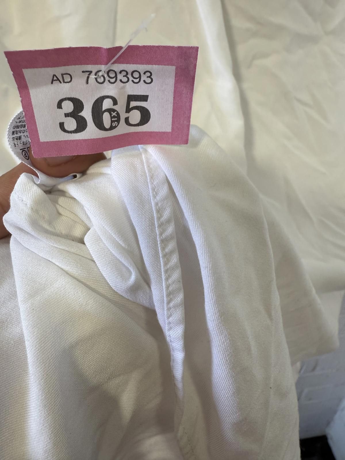 Designer Stylish White Button-Up Shirt Size US L / EU 52-54 / 3 - 3 Thumbnail