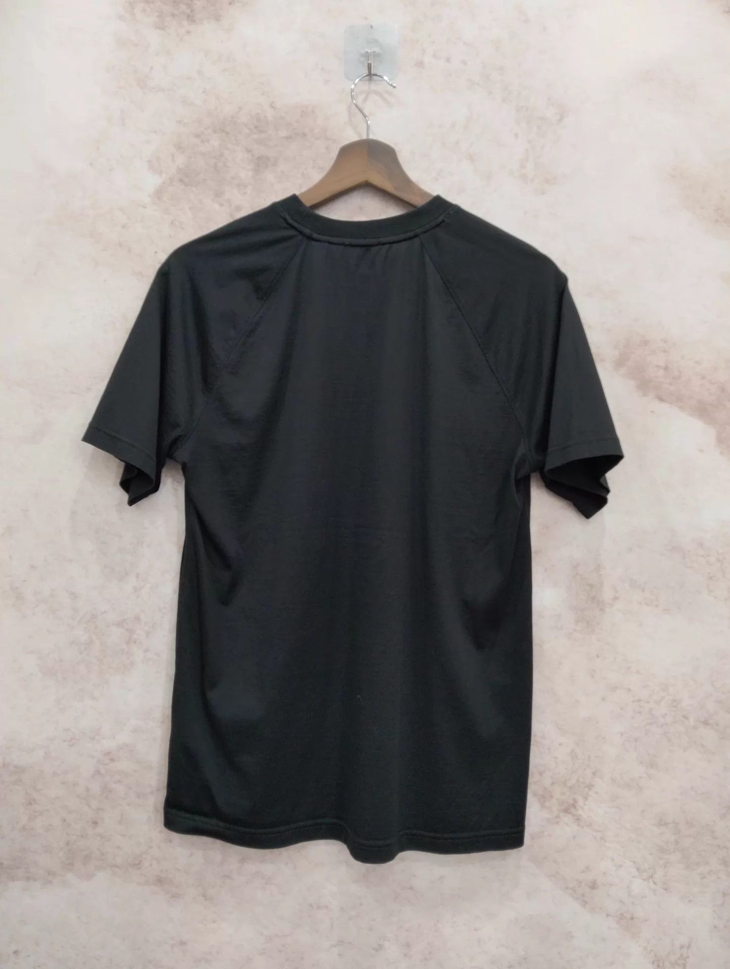 Burberry Burberry Logo Patch Crew Short-Sleeve T-Shirt M Size US M / EU 48-50 / 2 - 2 Thumbnail
