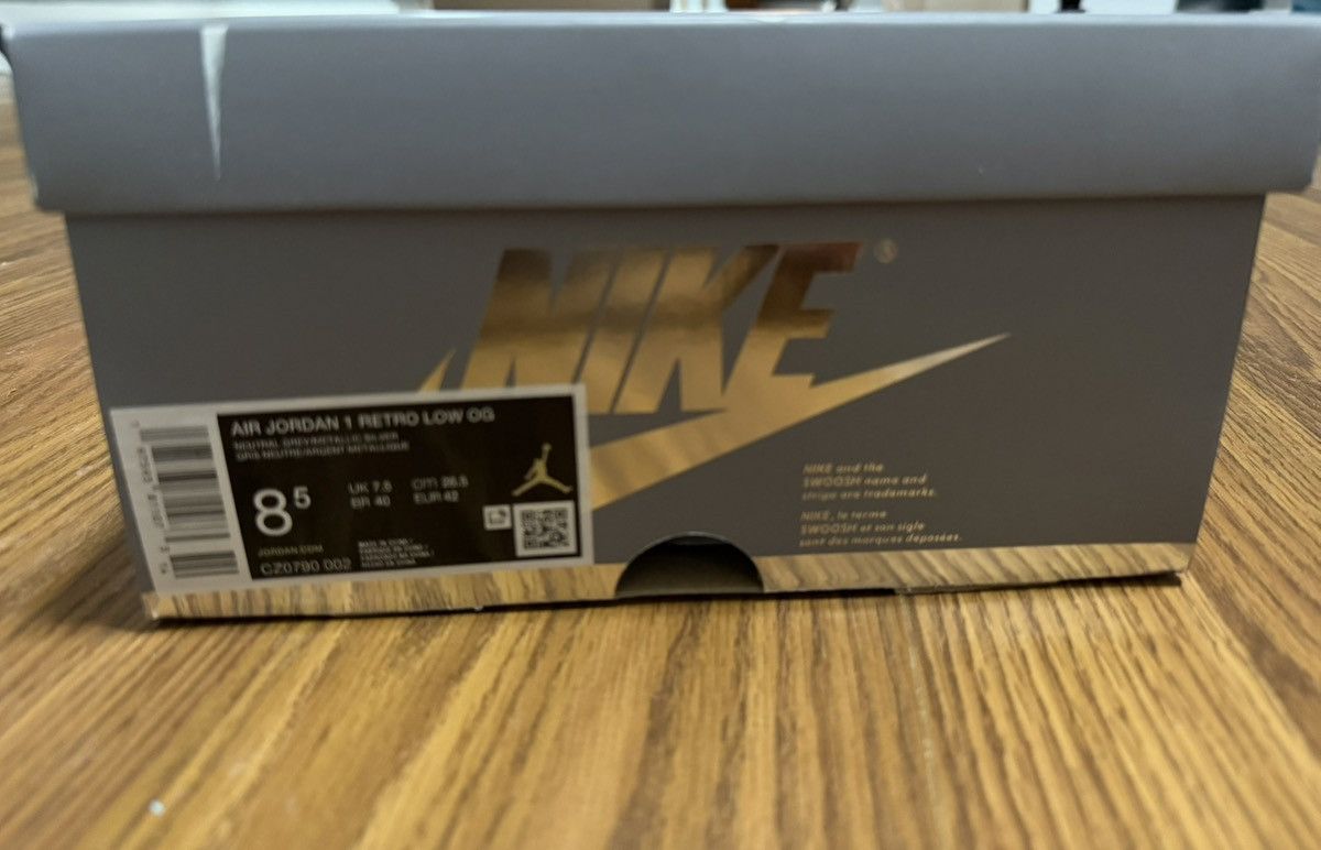 Nike Nike Air Jordan 1 Retro Low OG l Metallic Silver Size 8.5. Size US 8.5 / EU 41-42 - 3 Thumbnail
