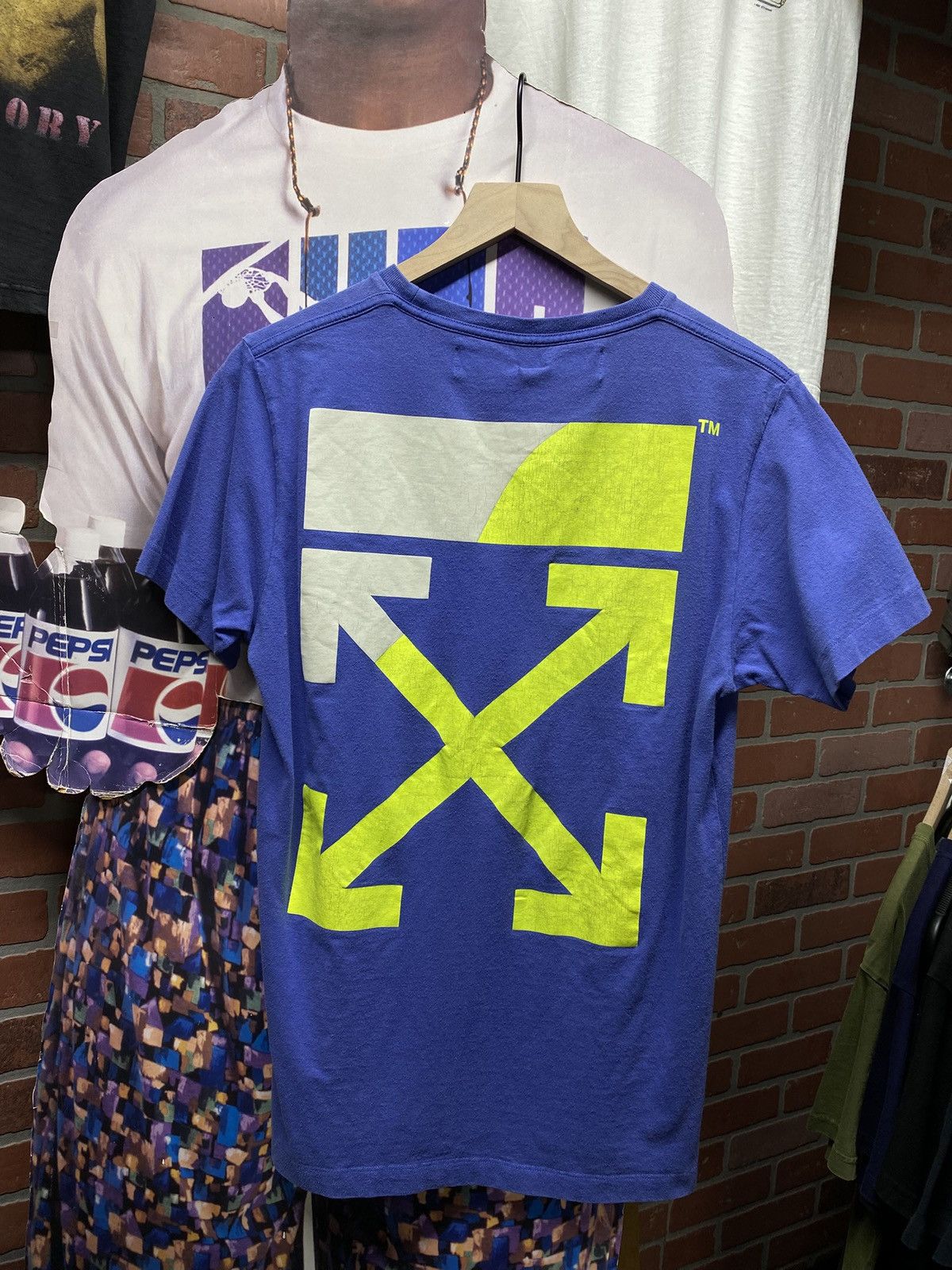 Off-White × Virgil Abloh Off-White Virgil Abloh Arrows Blue Tee Shirt Small Size US S / EU 44-46 / 1 - 1 Thumbnail
