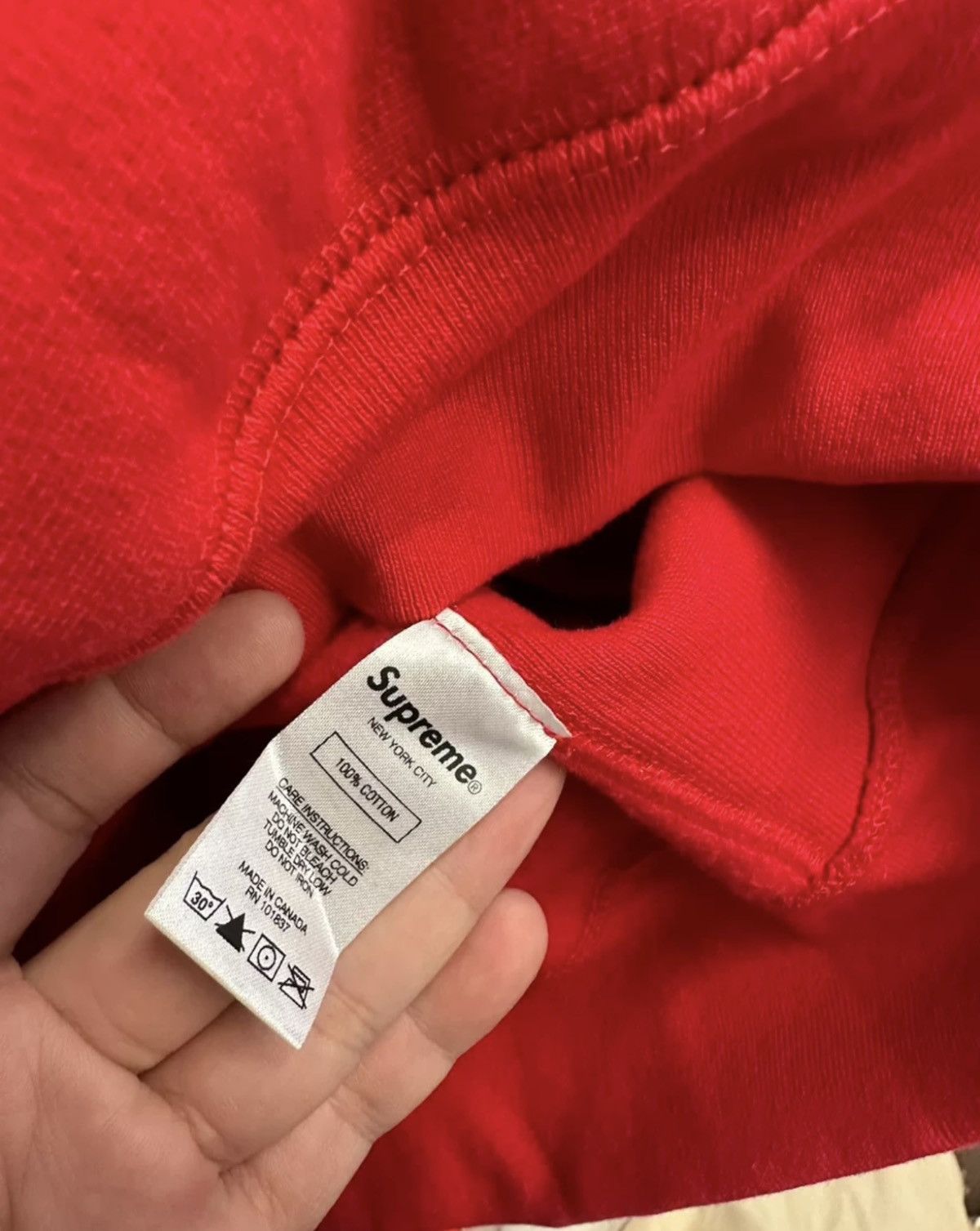 Supreme Supreme fw17 purple on red box logo hood sweatershirt Size US L / EU 52-54 / 3 - 4 Thumbnail