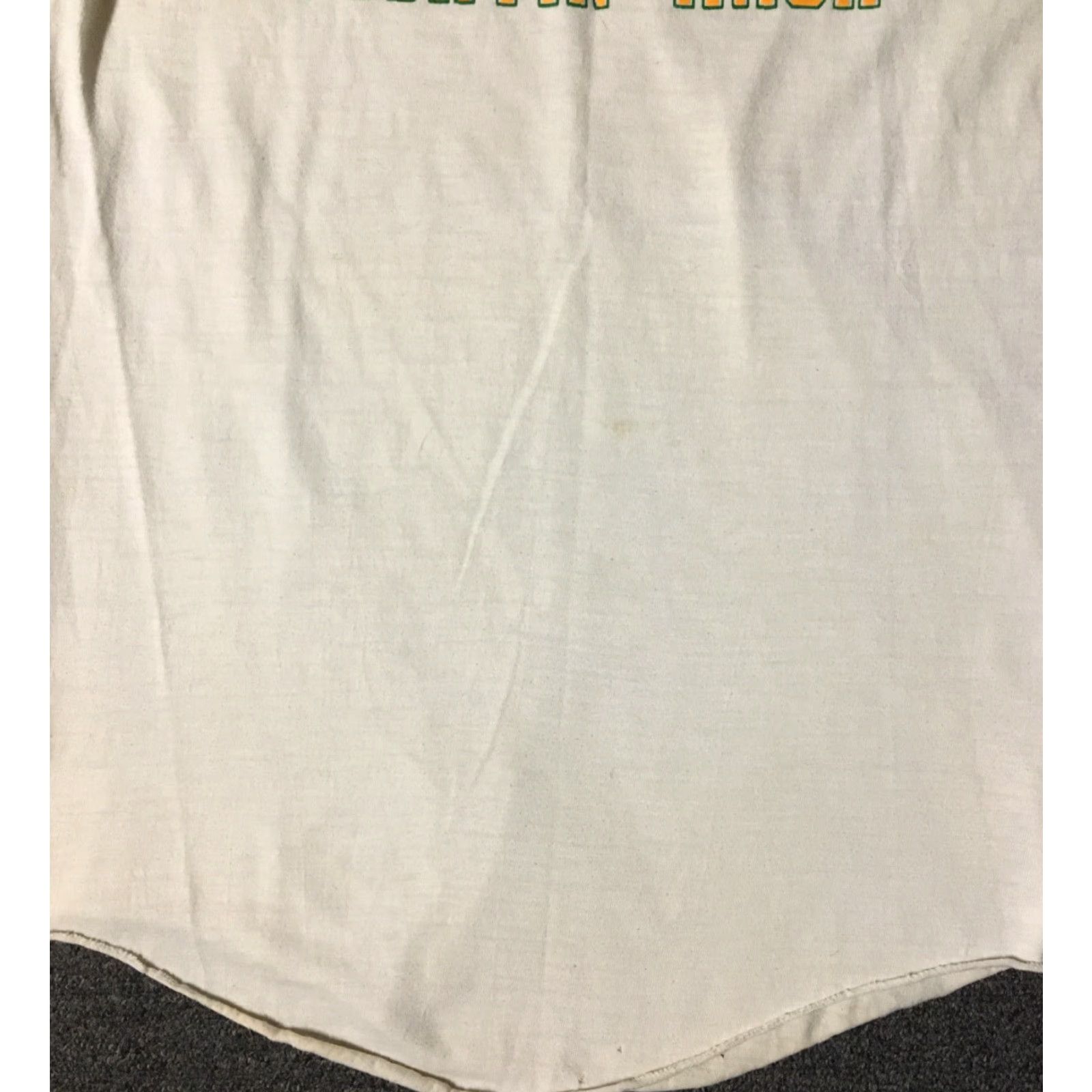 Vintage VINTAGE Notre Dame Fighting Irish Distressed Raglan Shirt M NOS Faded Green College 80s 90s USA Mens Shirt Size US M / EU 48-50 / 2 - 3 Thumbnail