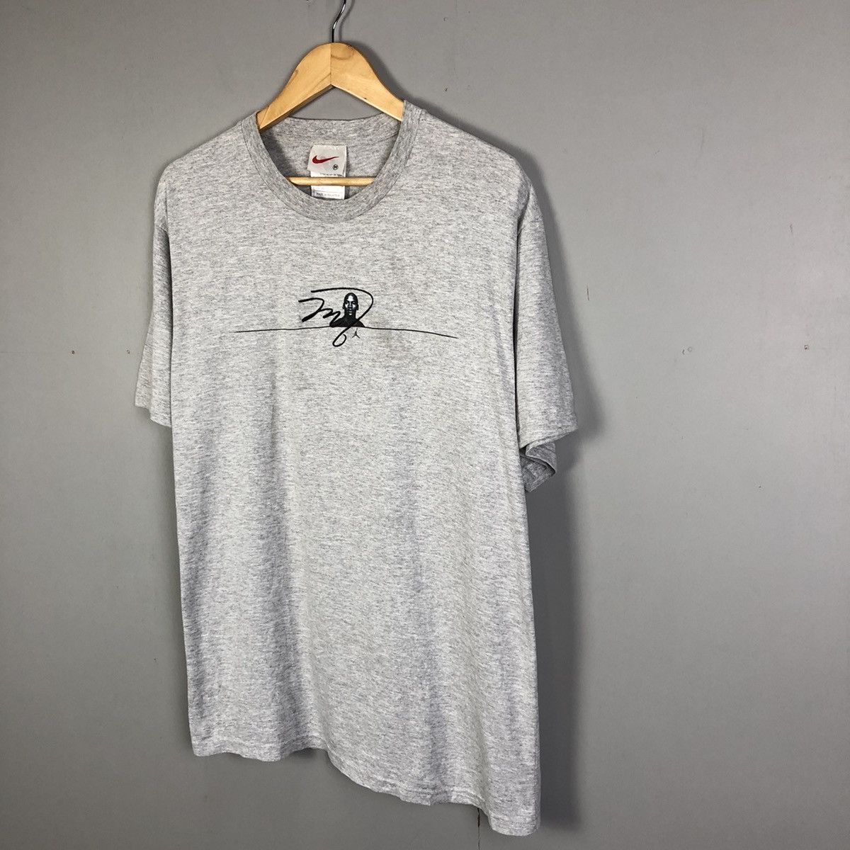 Other Vintage 90s Embroidered NIKE Michael Jordan Tshirt Size US M / EU 48-50 / 2 - 2 Thumbnail