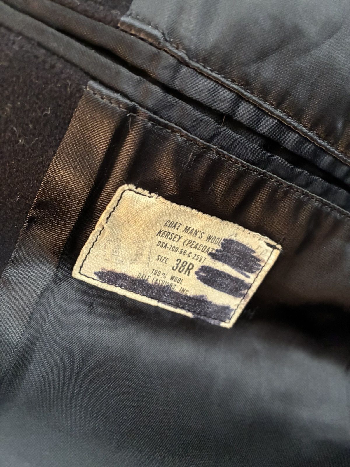 Vintage Vintage 1960’s US Navy pea coat size 38 Size US M / EU 48-50 / 2 - 3 Thumbnail