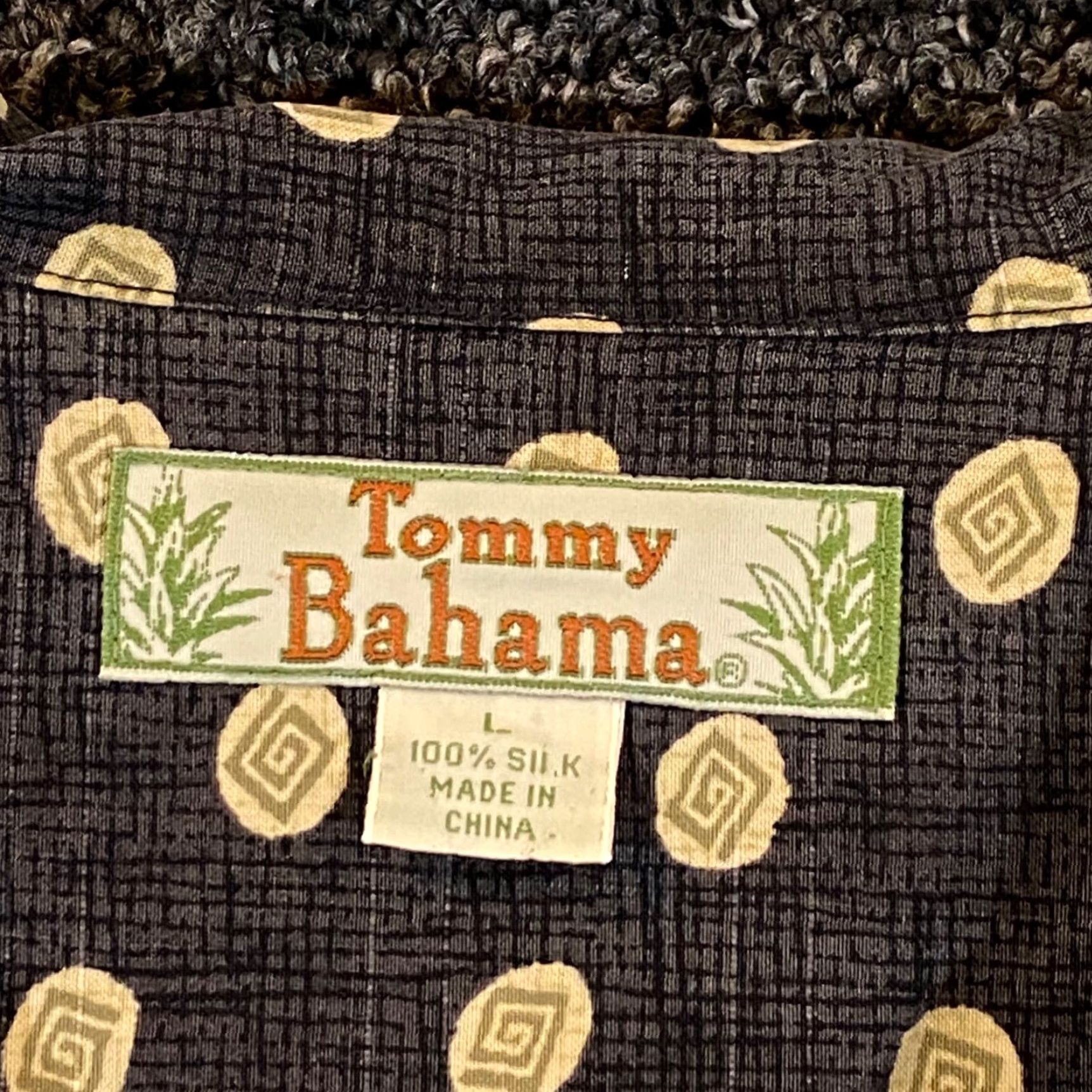 Tommy Bahama Tommy Bahama Hawaiian Shirt Mens Large Gray Geometric Silk Button Up S/S Size US L / EU 52-54 / 3 - 3 Thumbnail