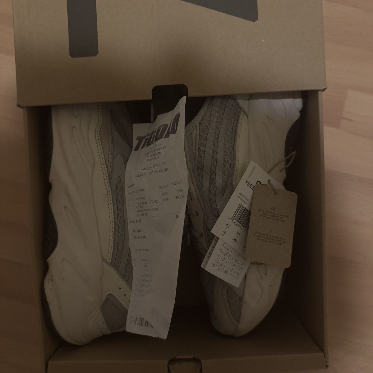 Yeezy Adidas Yeezy Boost 700 V2 Static Size US 9.5 / EU 42-43 - 9 Thumbnail
