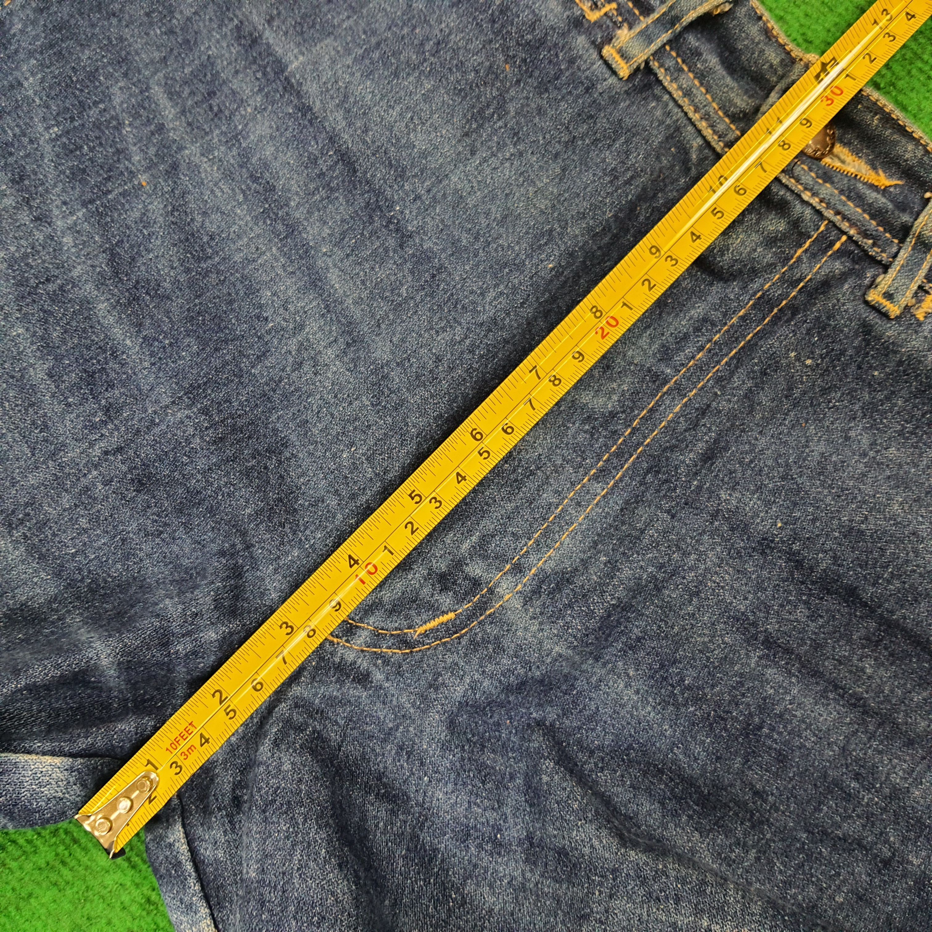Other Vintage West-Coast Baggy Denim Jeans Size US 29 - 11 Thumbnail