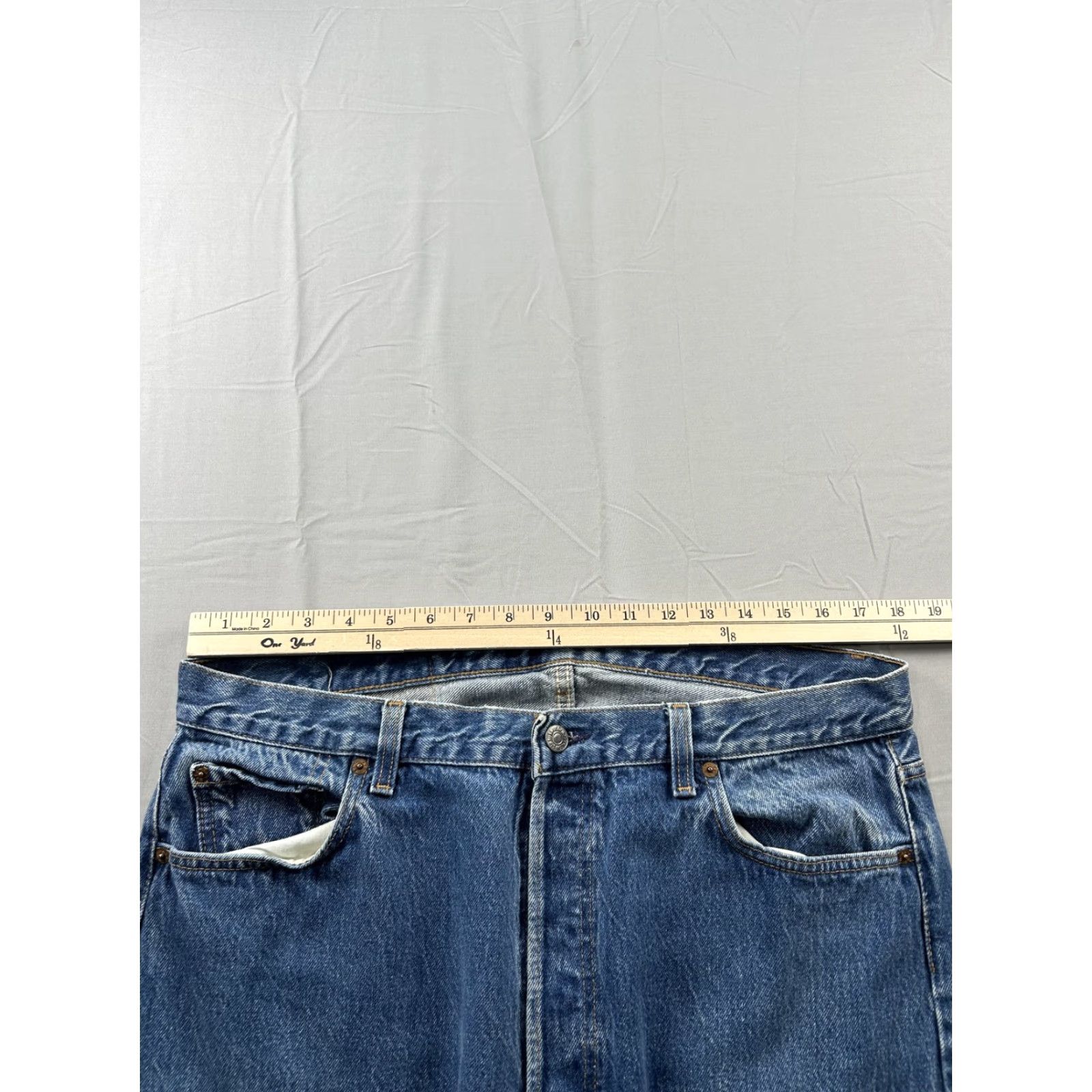 Levi's VINTAGE Levi's 501 Jeans Straight Dark Wash Button Fly Mens 36x33.5 80s USA Made Denim Cotton Pockets Leather Patch Mens Size US 36 / EU 52 - 6 Thumbnail