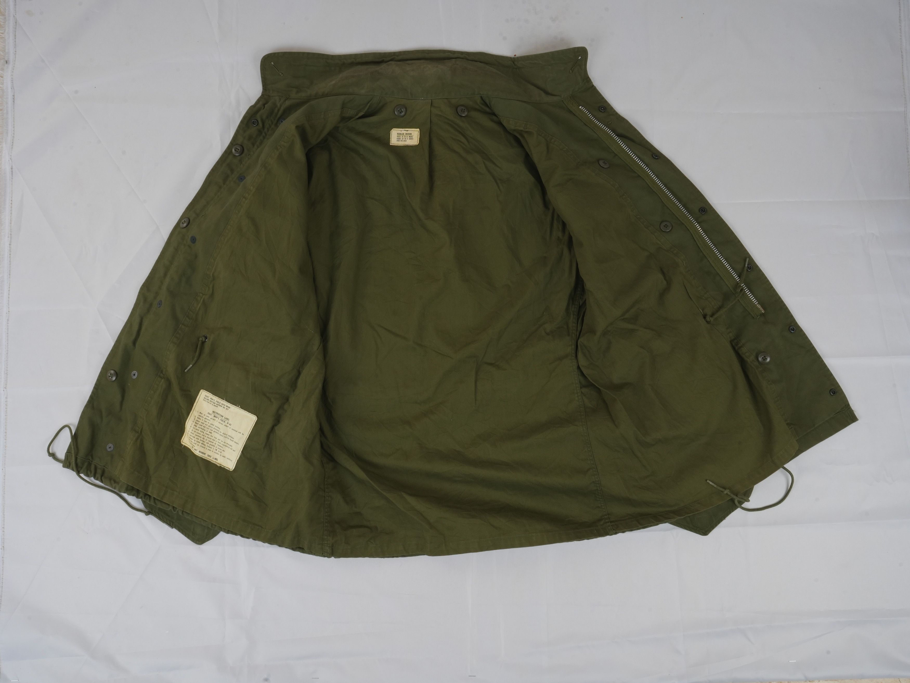 Alpha Industries Vintage 80s Military OG-107 M-65 Field Jacket Size US M / EU 48-50 / 2 - 4 Thumbnail
