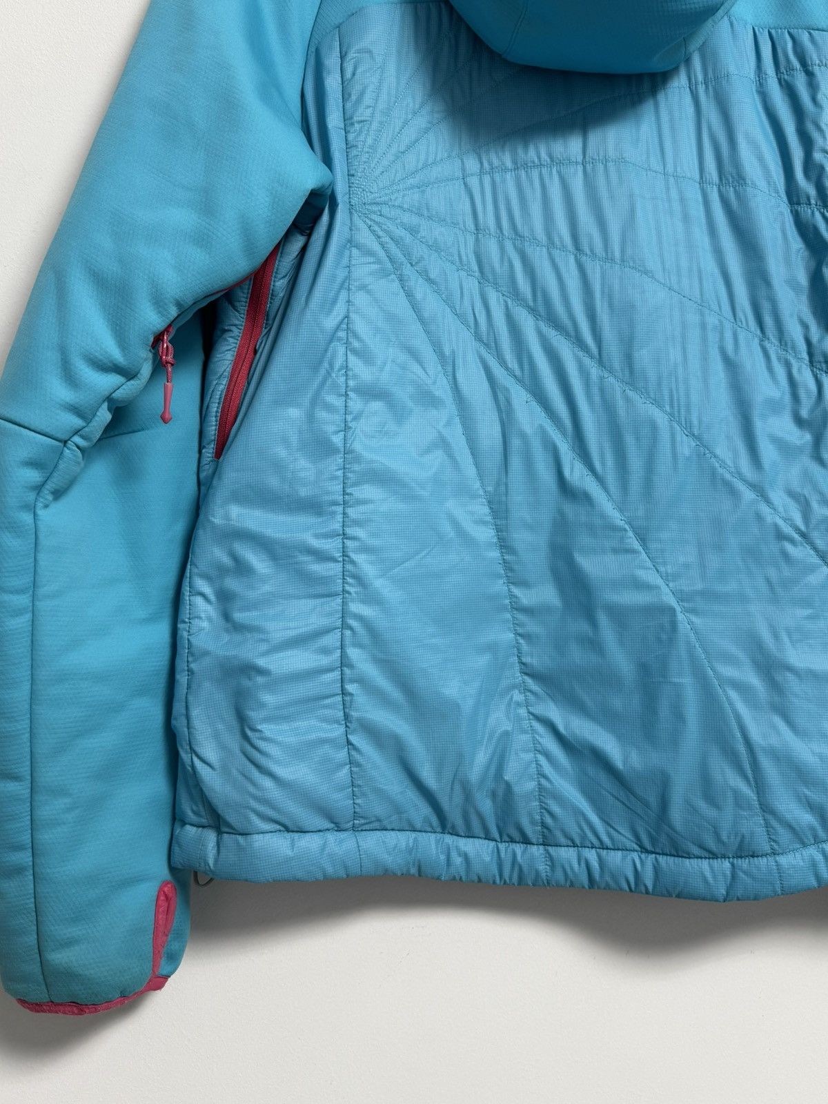Mammut Mammut Hooded Jacket Womens Small Blue Quilted Ajungilak Size S / US 4 / IT 40 - 17 Thumbnail