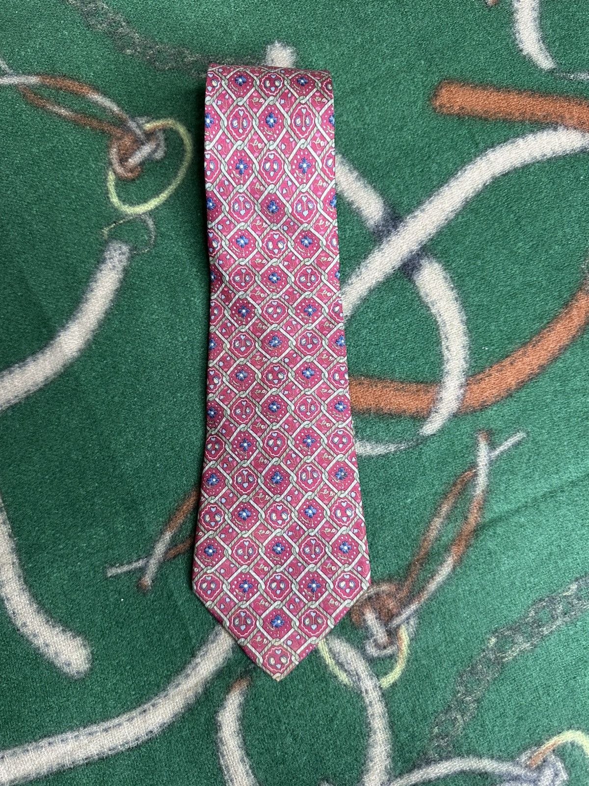 Hermes Hermès Paris 100% Silk Tie Red Geometric Floral Pattern Size ONE SIZE - 3 Thumbnail