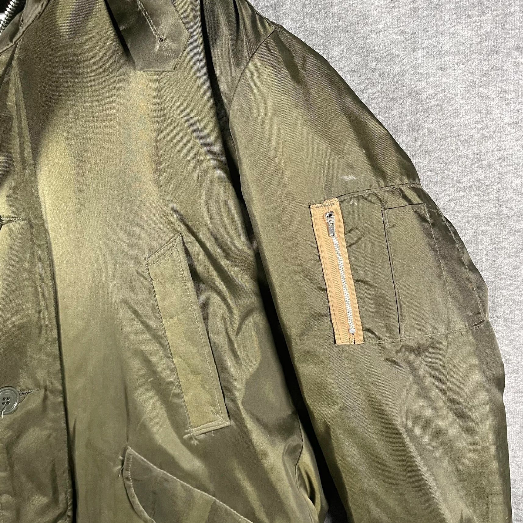 Olive VINTAGE Timber King Jacket Mens Large Olive Green Parka Hooded Quilt Lined YKK Size US L / EU 52-54 / 3 - 4 Thumbnail