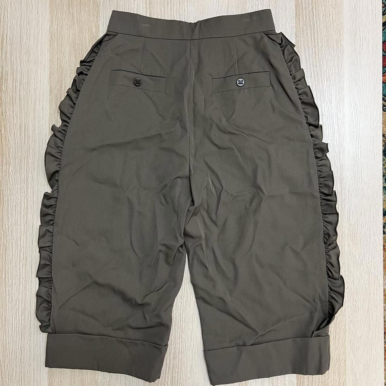 Designer Max Mara Women's Shorts Size 28" / US 6 / IT 42 - 2 Thumbnail
