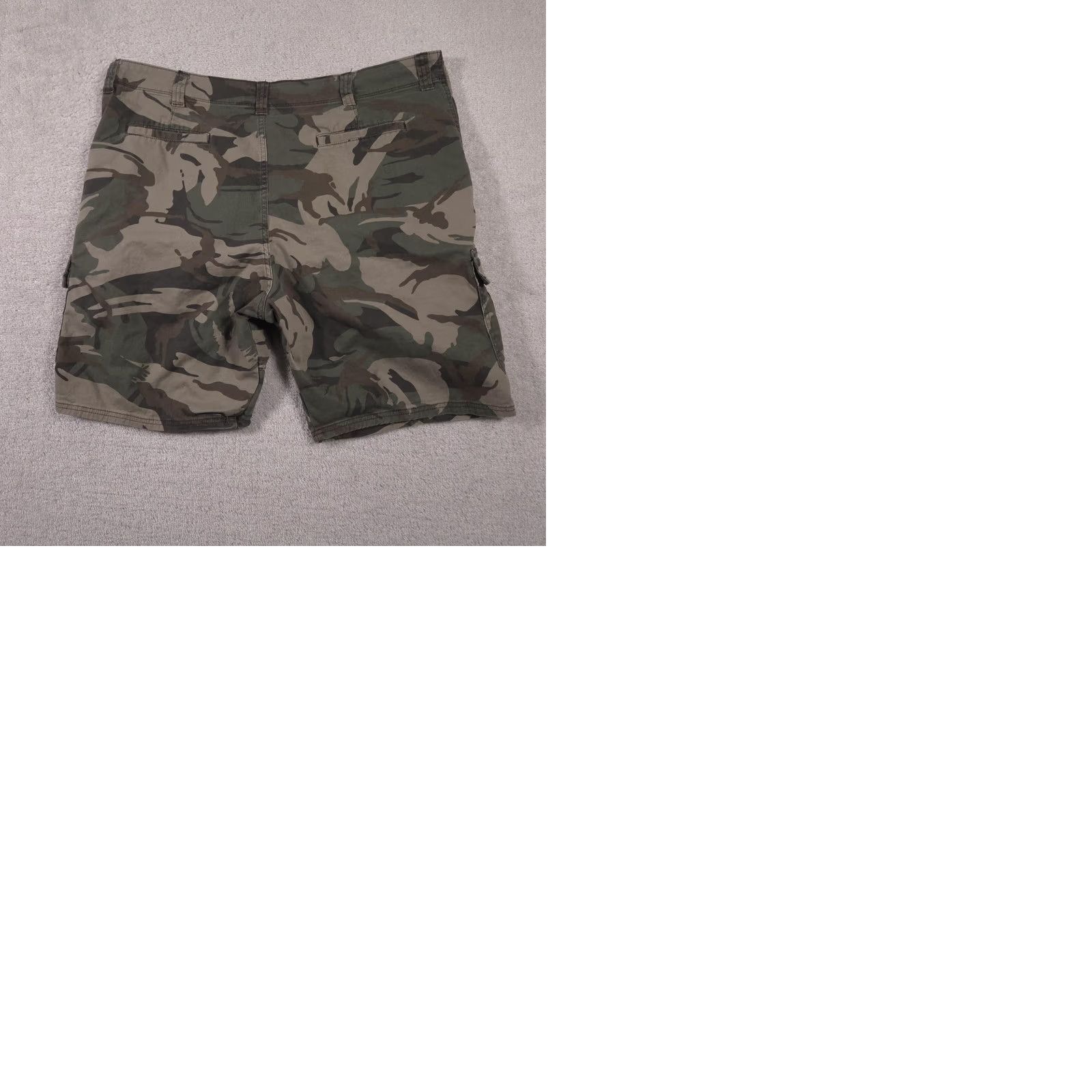 Wrangler Wrangler Cargo Shorts Mens 42 Green Camouflage Relaxed Fit 10 Inseam Utility Cargo Pockets Front Zip Front Flat Front Casual Outdoor Army Army Mens Size US 42 / EU 58 - 9 Thumbnail