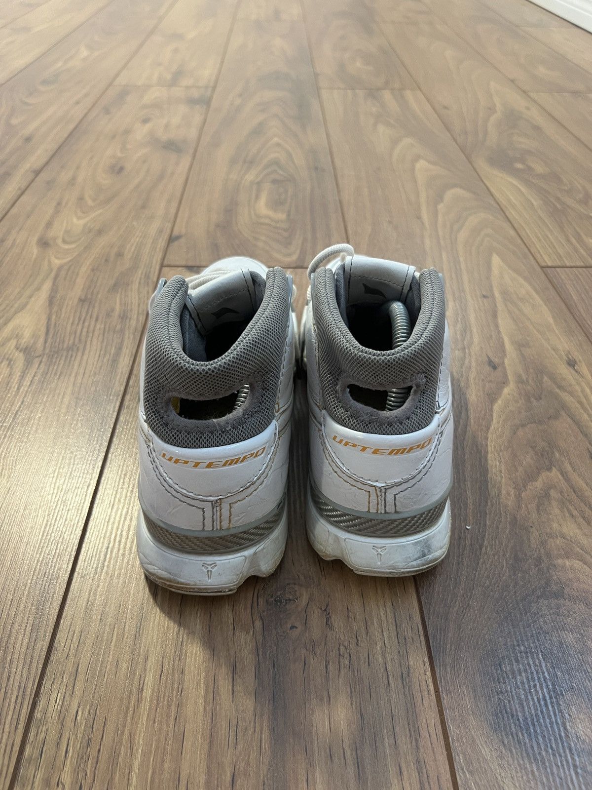 Nike Nike Kobe 1 Uptempo White Shark Size US 8.5 / EU 41-42 - 5 Thumbnail